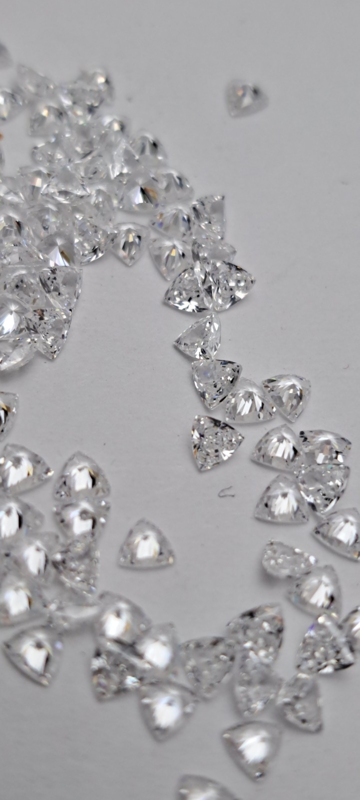 100 Pieces 3mm Triangle CZ Cubic Zirconia Loose Stones
