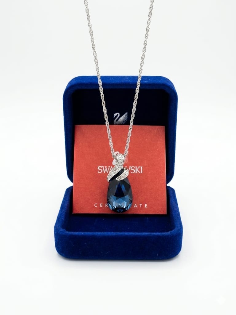 Swarovski Blue Crystal Teardrop Pendant Necklace Silver Tone w/ Box & Certificat