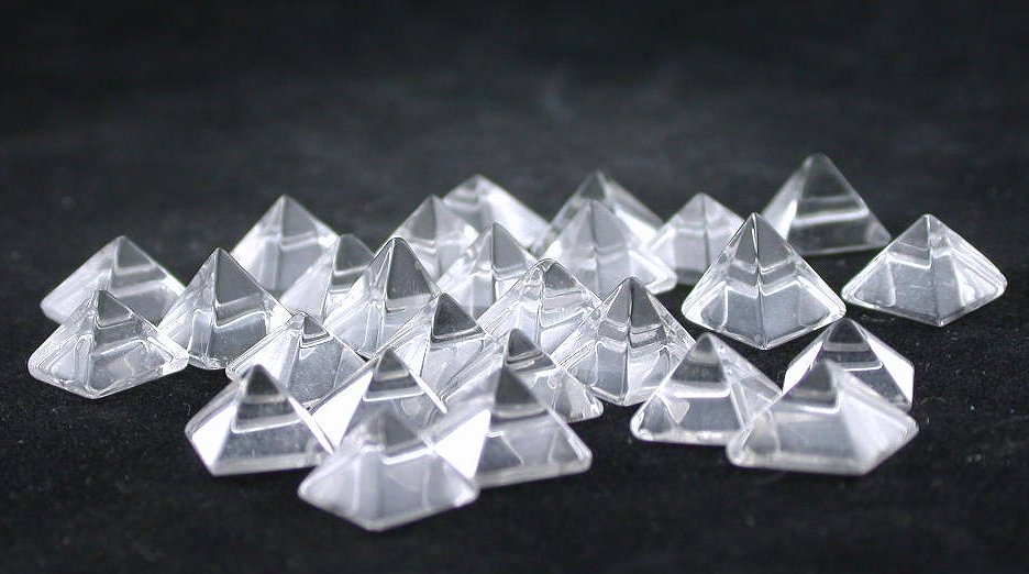 SIX 7mm To 7.5mm Square Quartz Crystal Pyramid Cabochon Gemstone VERY OLD STOCK