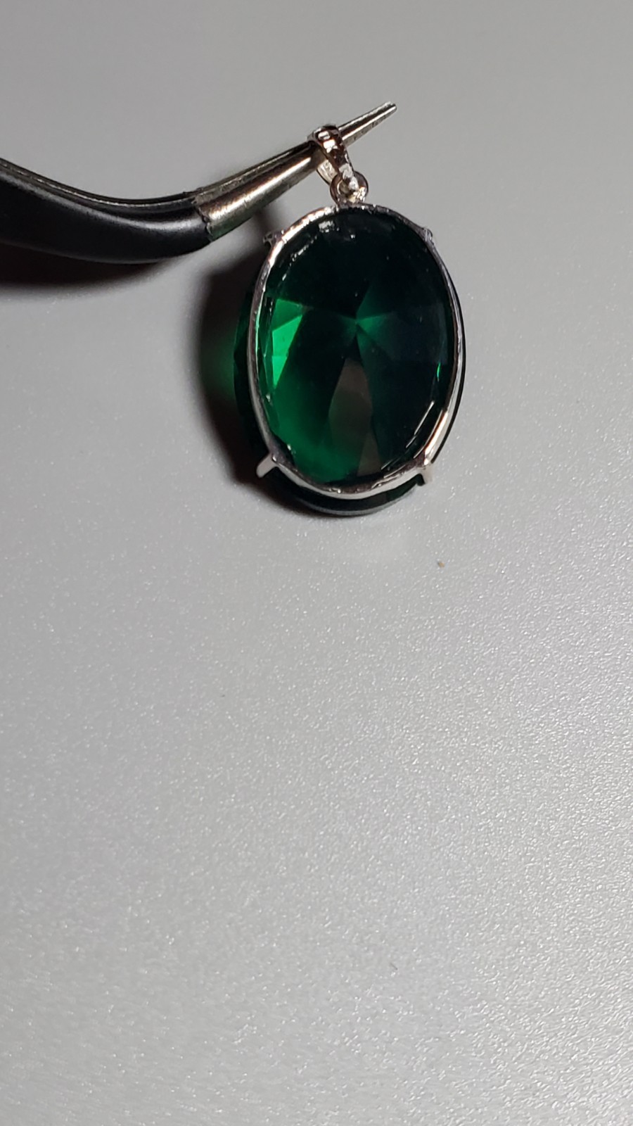 7.83 CT LAB CREATED EMERALD 10KT SOLID WHITE GOLD PENDANT 13MM X 18MM