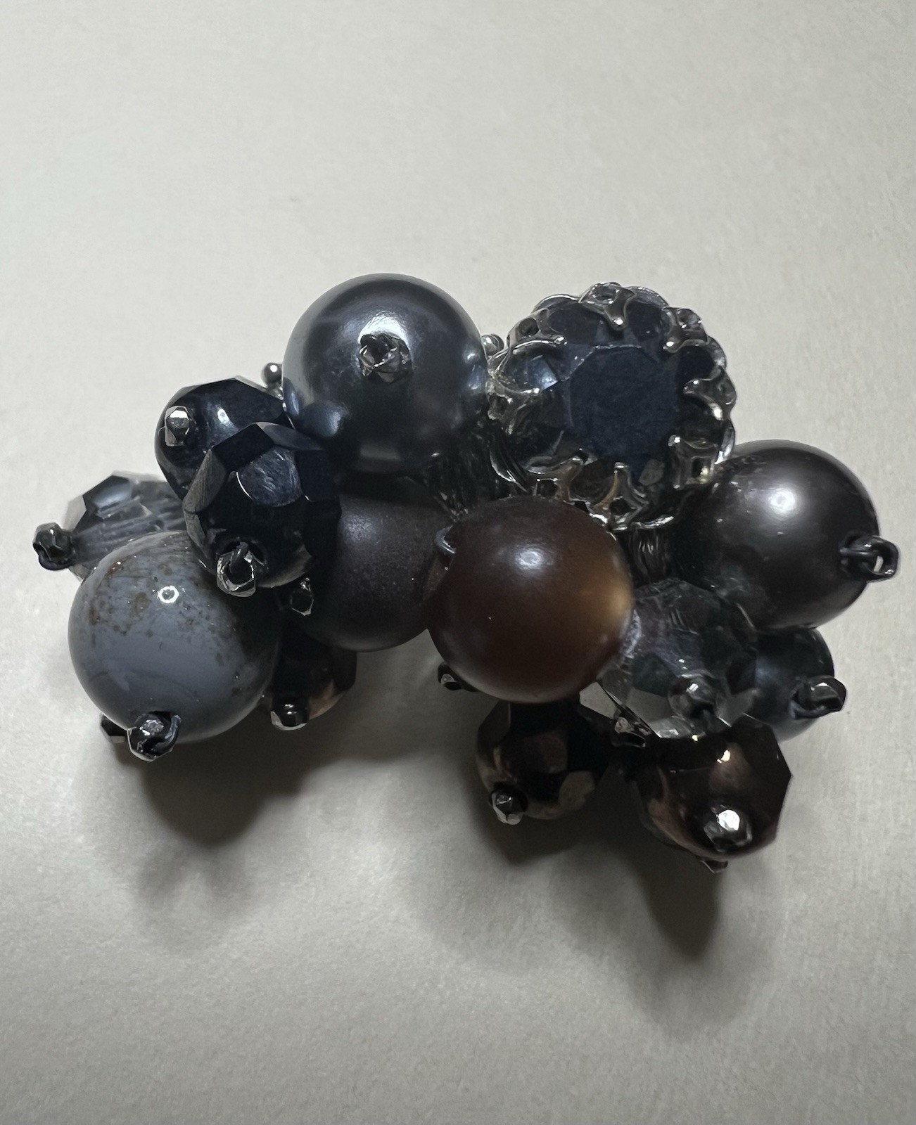 Vintage DeMario NY Silver Tone Clip-On Cluster Beaded Glass Earrings Gray/Black
