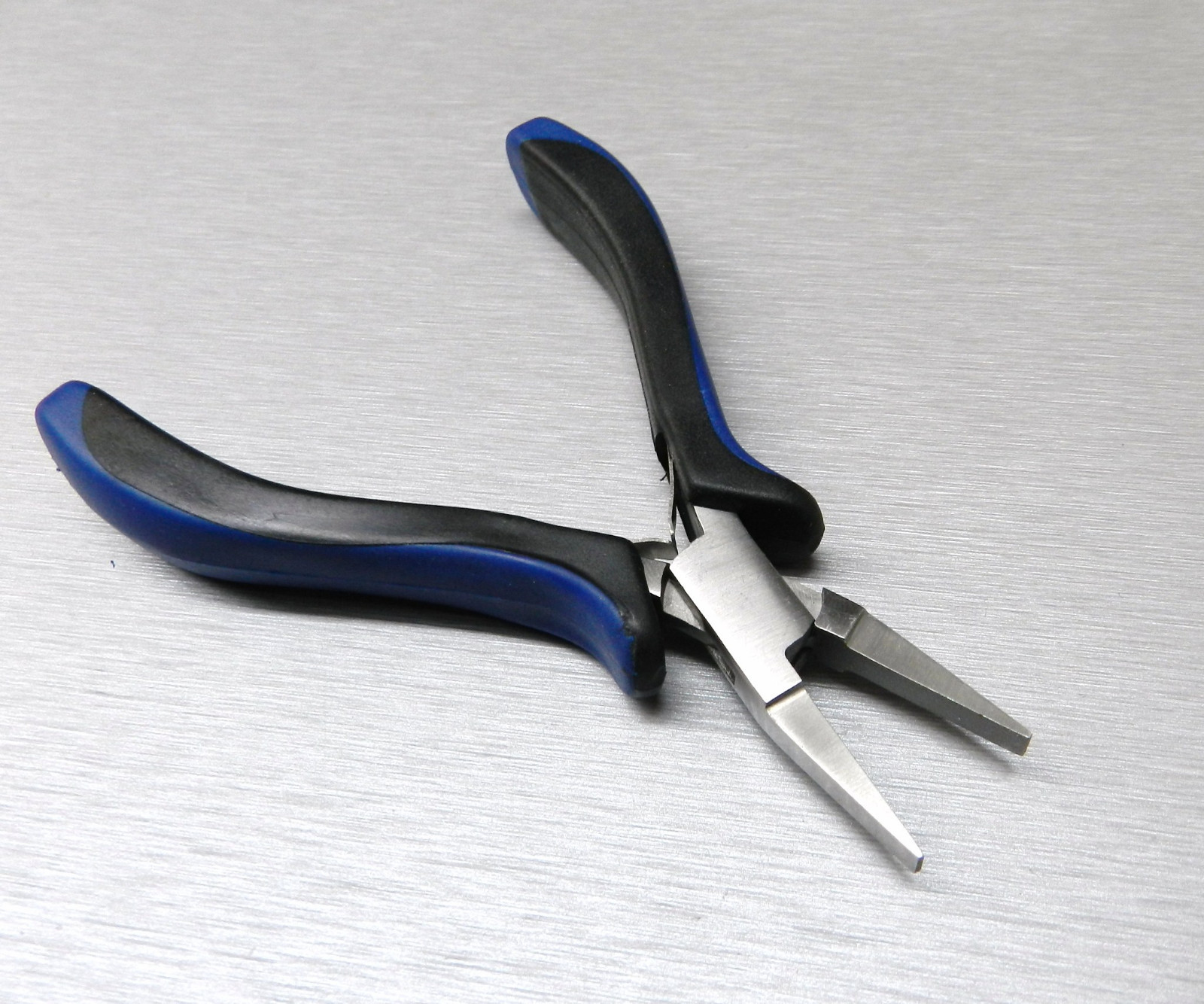 Flat Nose Pliers Jewelry Beading Tool Ergonomic Plier 5″ Wire Wrapping Crafts