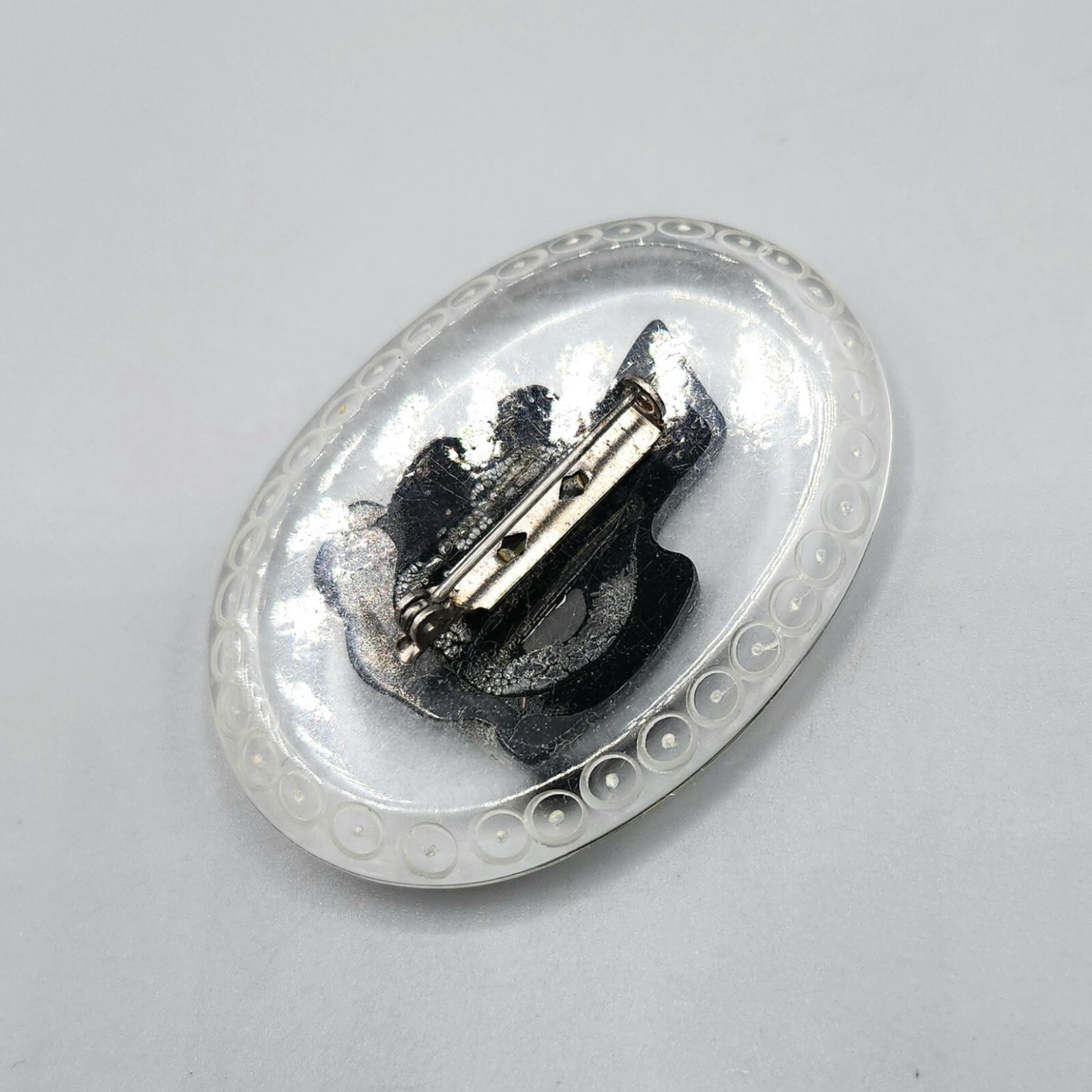 Vintage Unsigned Clear Black Lucite Cameo Oval Brooch Pin