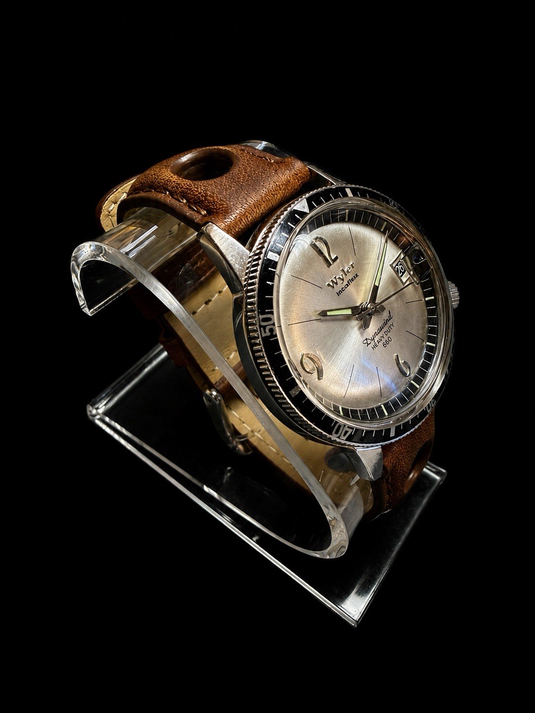 Vintage Wyler Incaflex Dynawind Watch Heavy Duty 660