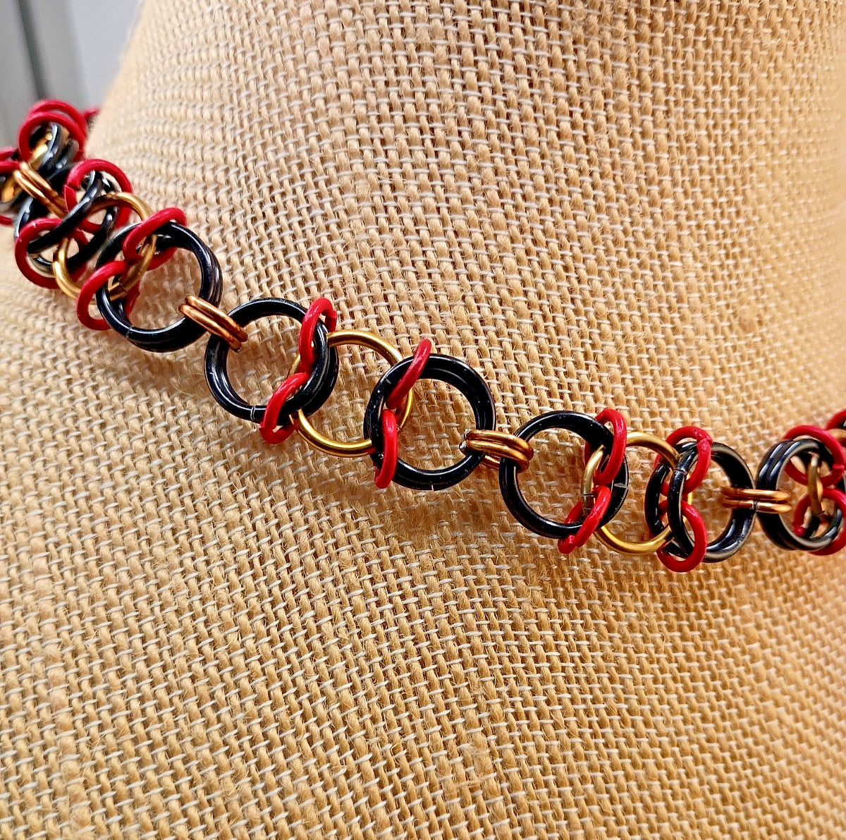 Crown of Thorns Chain Choker for All Adults in Black, Red & Gold Stainless Steel