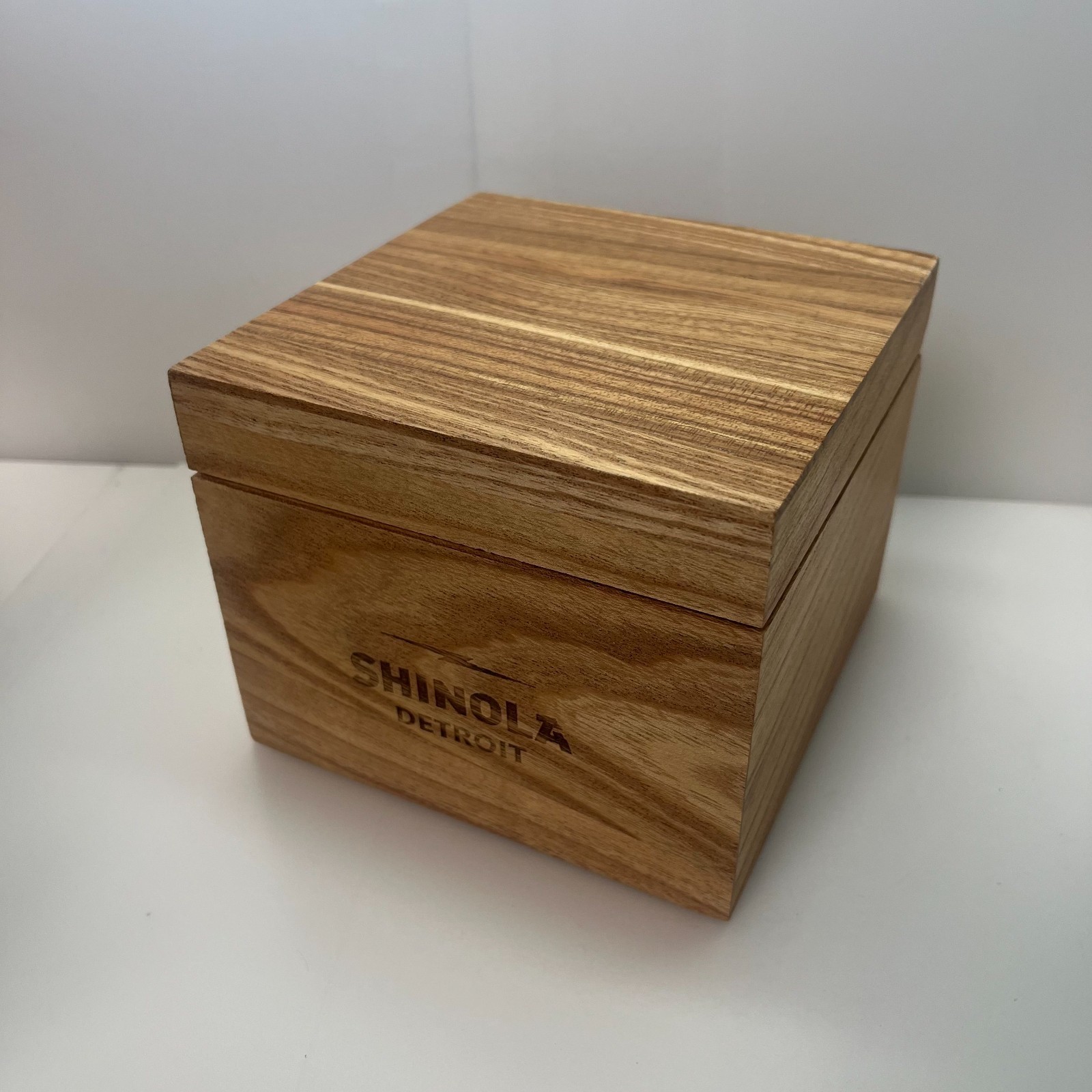 SHINOLA Argonite-1069 Black Quartz Watch USA MADE 41mm w/Box, Paper & Strap#886A