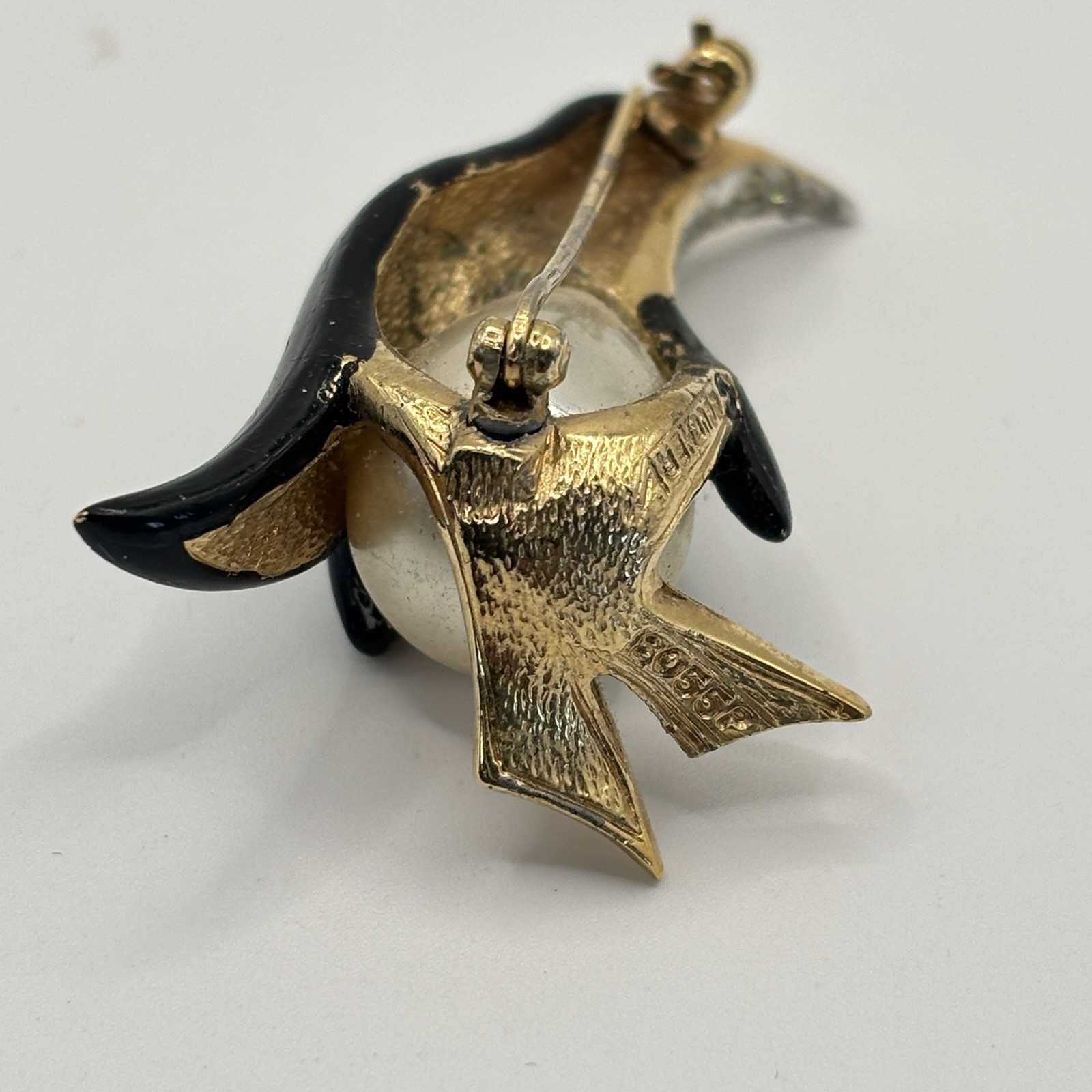 Vtg Marcel Boucher Penguin Brooch Rhinestone Faux Pearl Enamel Figural Pin