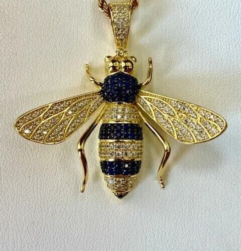 Round Simulated Sapphire Women’s Stunning Bee Pendant In 14K Yellow Gold Plated