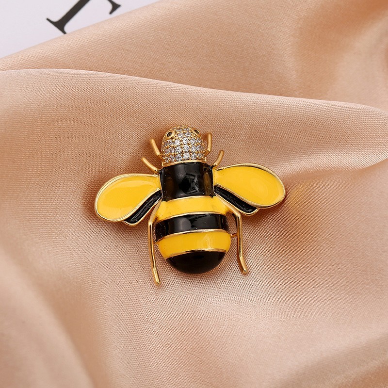 Wholesale 7PCS Mixed Lots Fashion Rhinestone Enamel Bee Brooch Pins