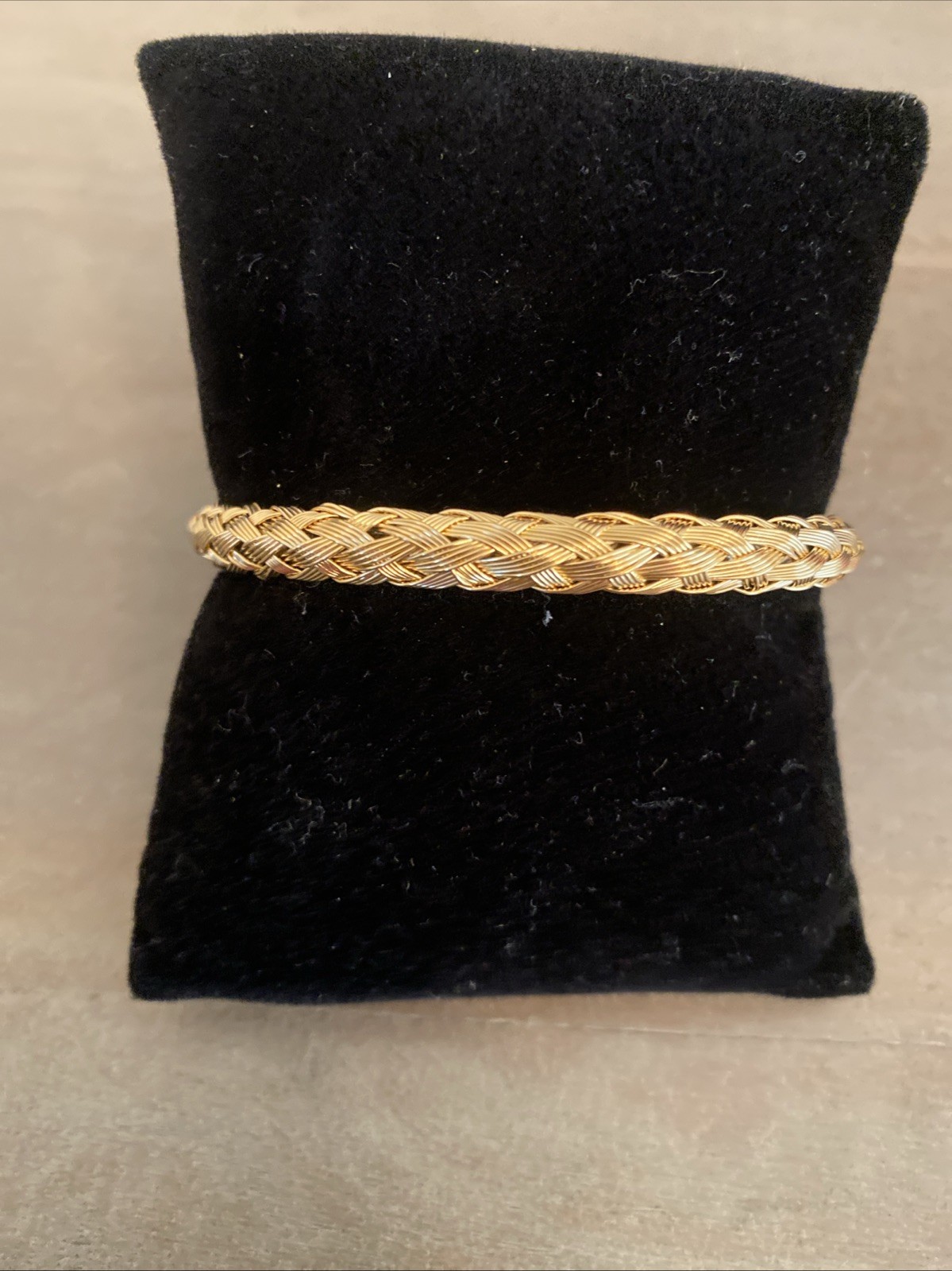 Bracelet Bangle Gold Tone Braided Everyday Minimalist Modern Boho Chic Stackable
