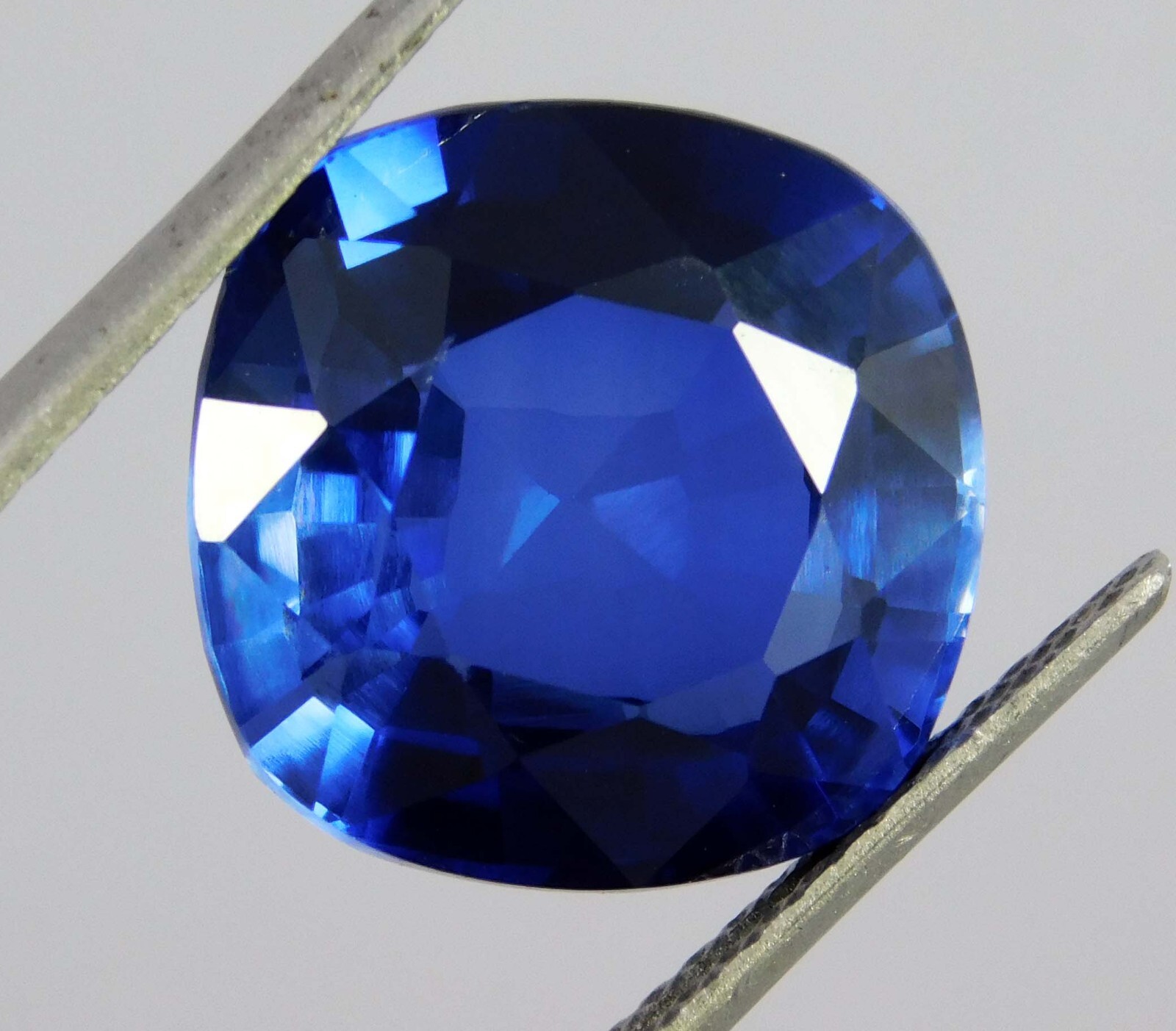 CERTIFIED 11.45 Ct Natural California Blue Rare Benitoite Cushion Cut Gemstone