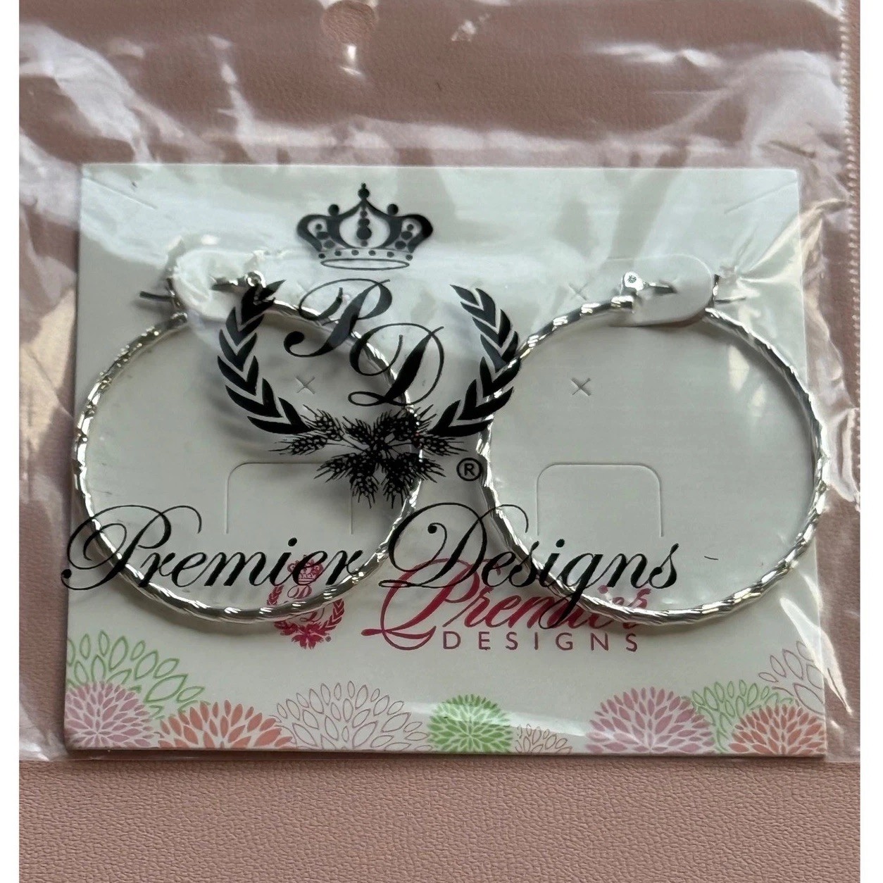 NEW Premier Designs Silver Tone Textured Metal Hoop Earrings 1.5″ Classic Gift