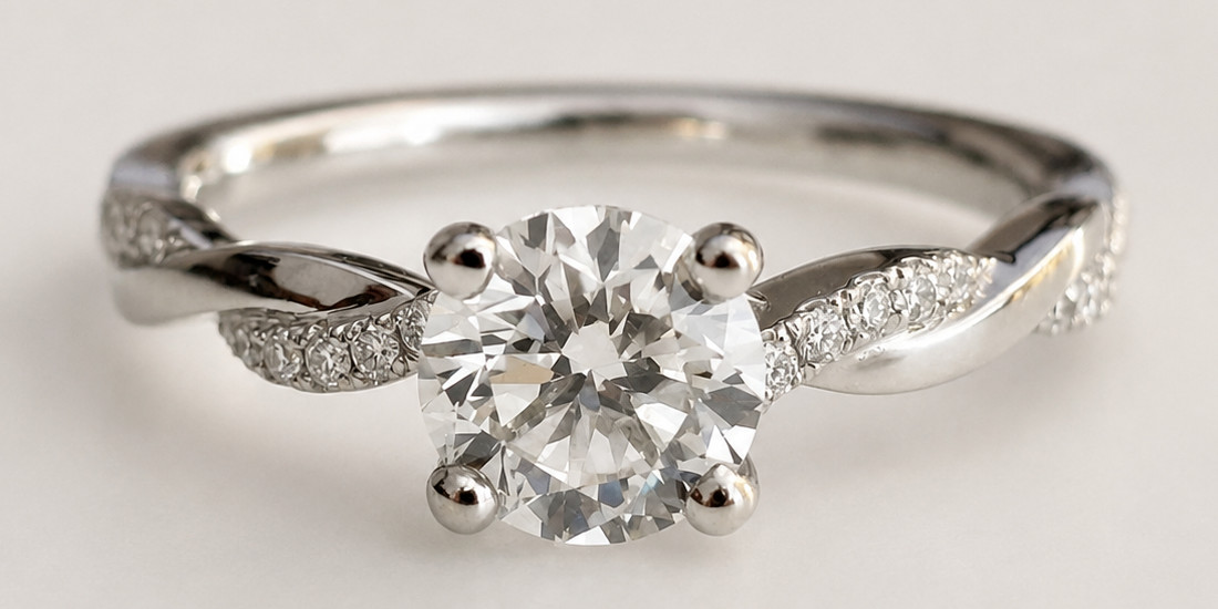 Natural Diamond Engagement Ring 0.90 Carat Round Brilliant – Excellent Cut F SI1