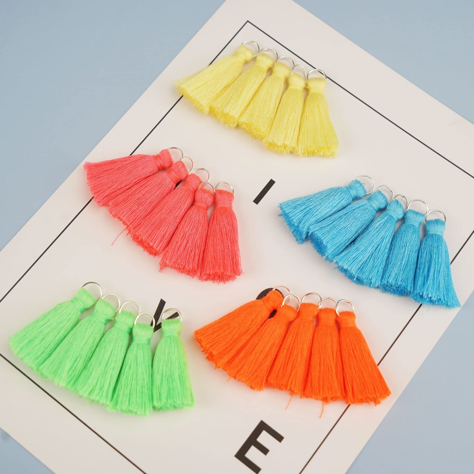 180PCS 30 Colors 3.5CM Multi-Color Mini Tassels Tiny Craft Tassels for Earrin…