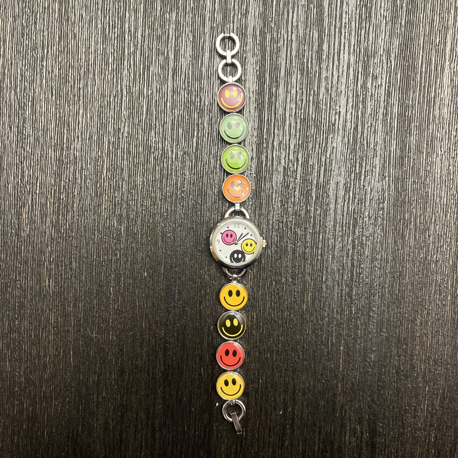 Accutime Smiley Face Link Band Girls Watch Silver Tone Fits 6.5″ Needs Battery