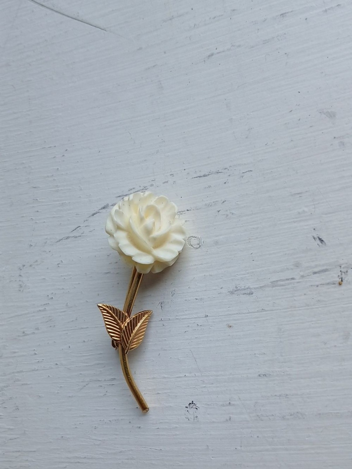VTG 1940s Carved Celluloid Cream Rose Brooch Pin Gold Filled Stem