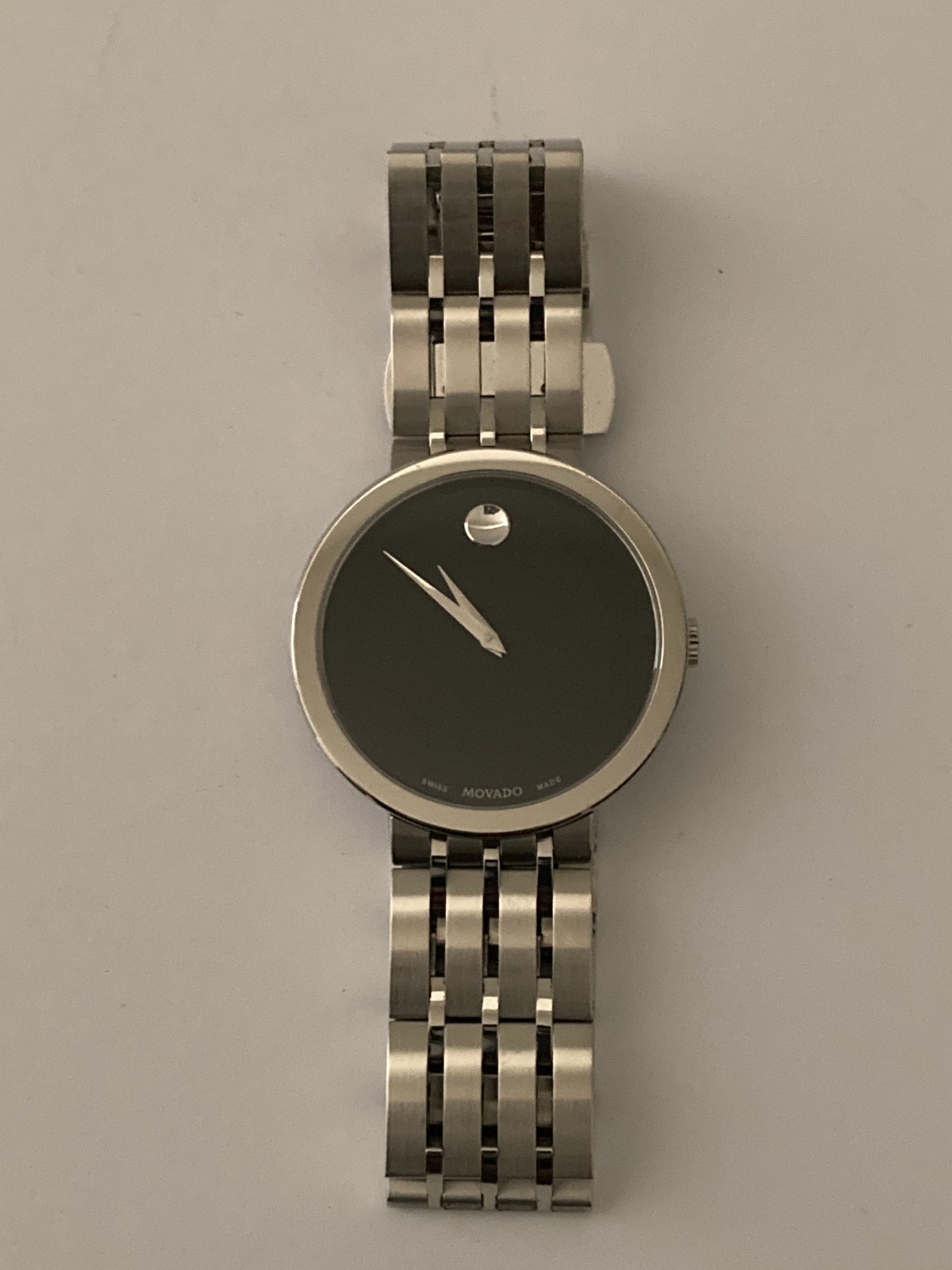 Movado Museum Classic Men’s Swiss Luxury Watch Stainless Steel Black Dial