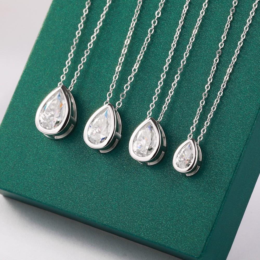 1-4CT Pear Cut Moissanite Solitaire Pendant Necklace 925 Sterling Silver Chain