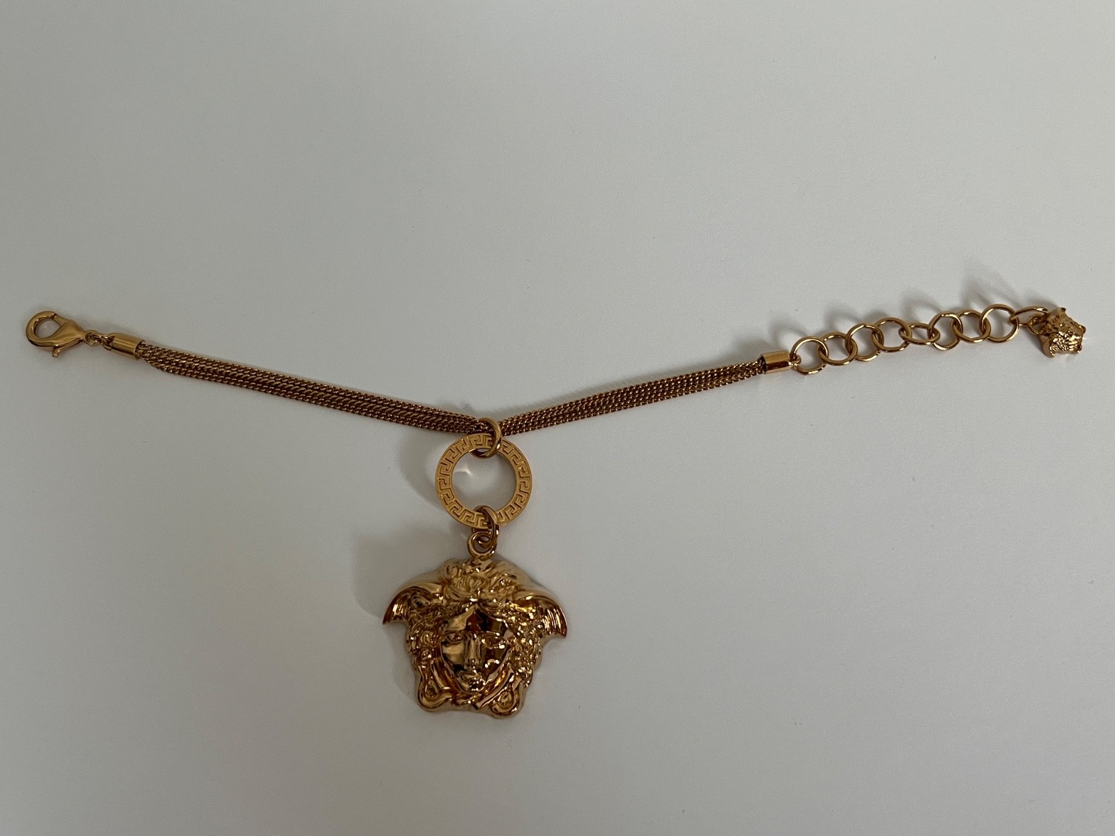 NWT Versace Medusa Head Large 3D Logo Charm Greek Key Gold Chain Bracelet $1295