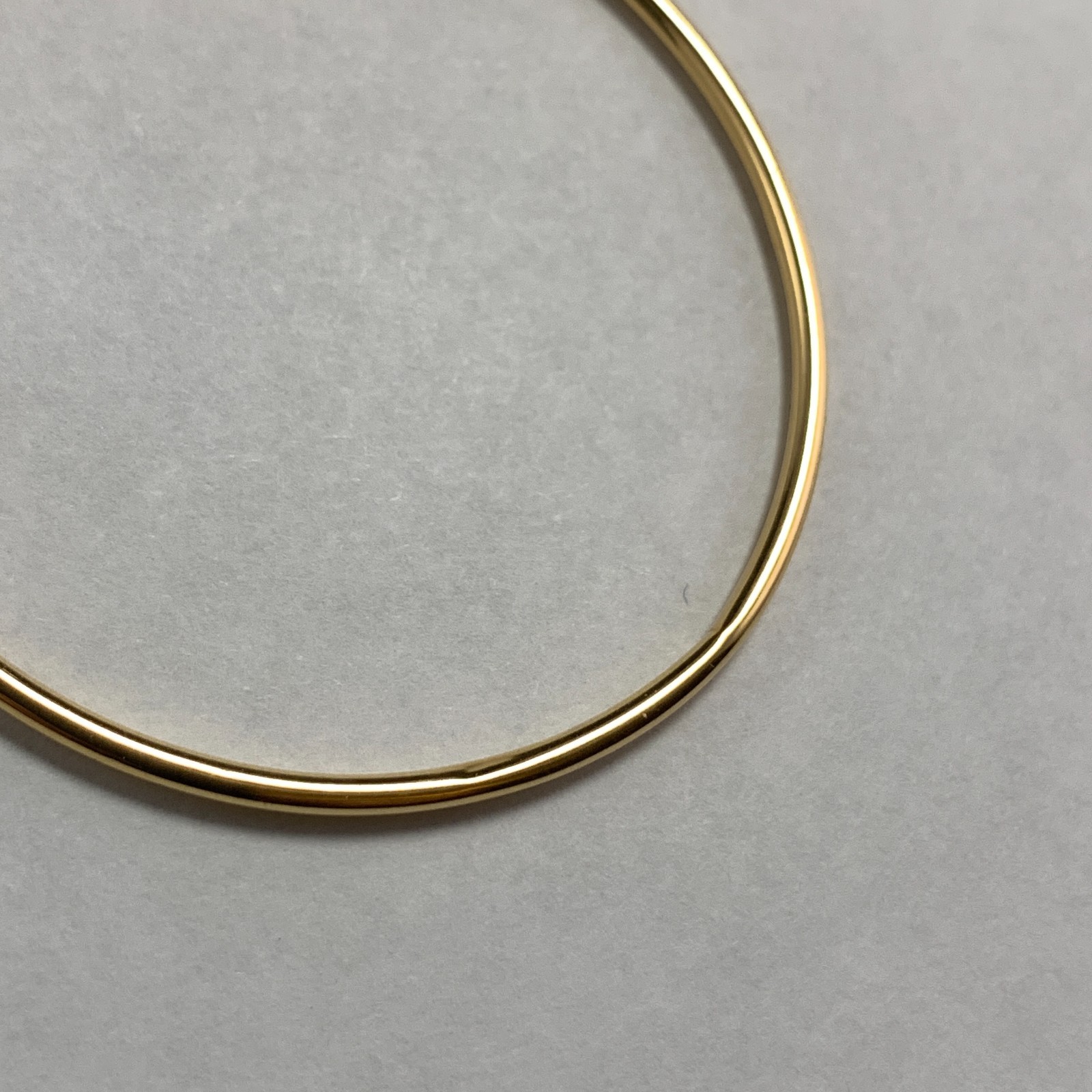 Vintage 14KT Yellow Gold Tube Hoop Earrings 2.25″ by 2mm 2.5+ grams AS IS DENTS