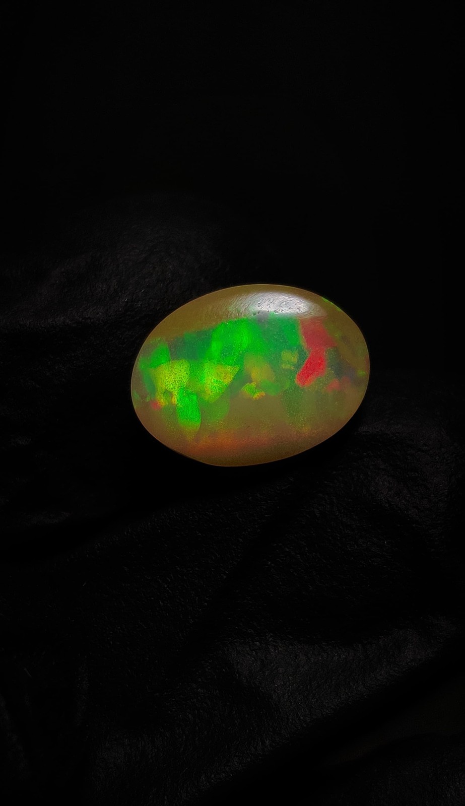 2.80 Ct Natural Ethiopian Welo Opal Cabochon – Jewelry Grade Multi Fire oval Cut