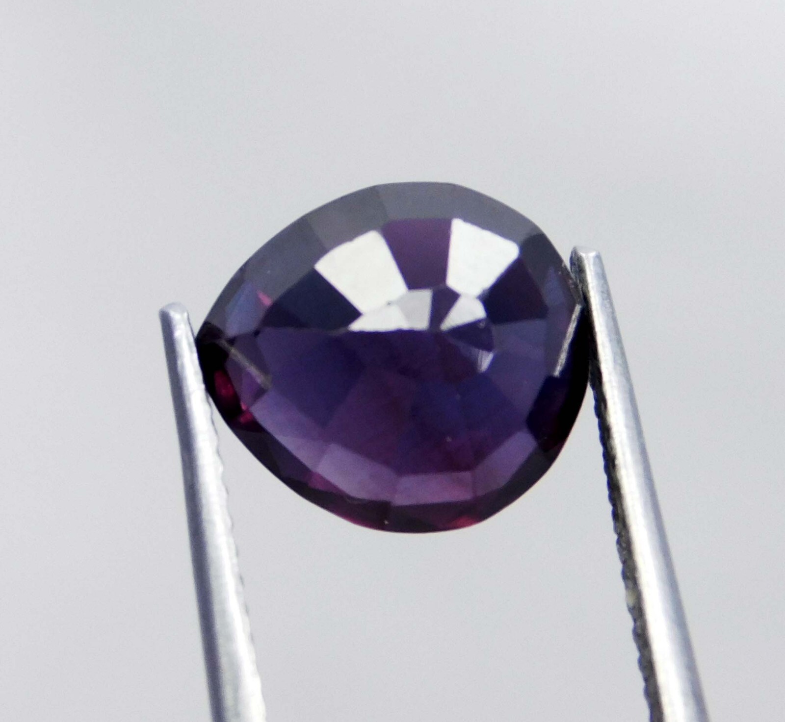 Top Quality 4.90 Ct Natural Purple Blue Benitoite Pear Loose Gemstone Certified