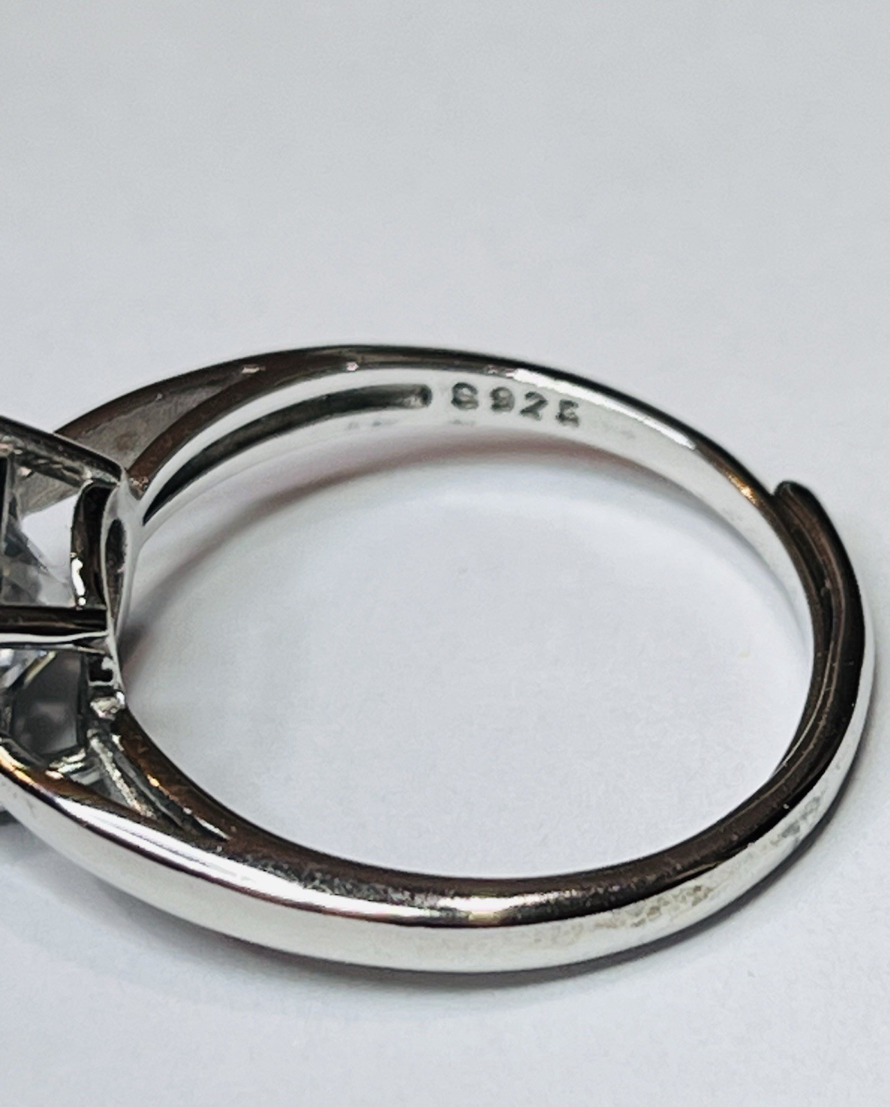 Real 925 Sterling Silver 3.87 CTW VVS1 10mm D Color Moissanite Bling Bling Ring