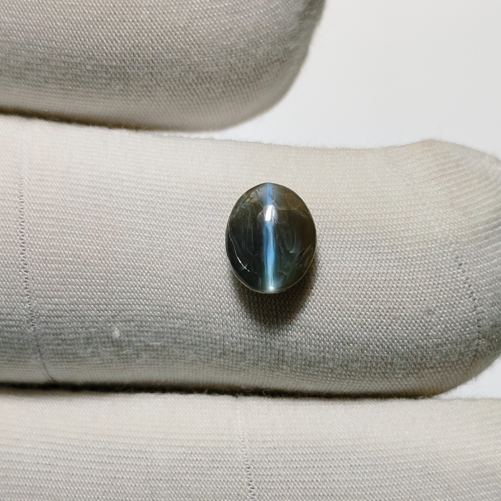 1.54 Ct Natural Alexandrite Cats Eye Loose Gemstone 7.6×6.2×3 mm Cab Oval Green