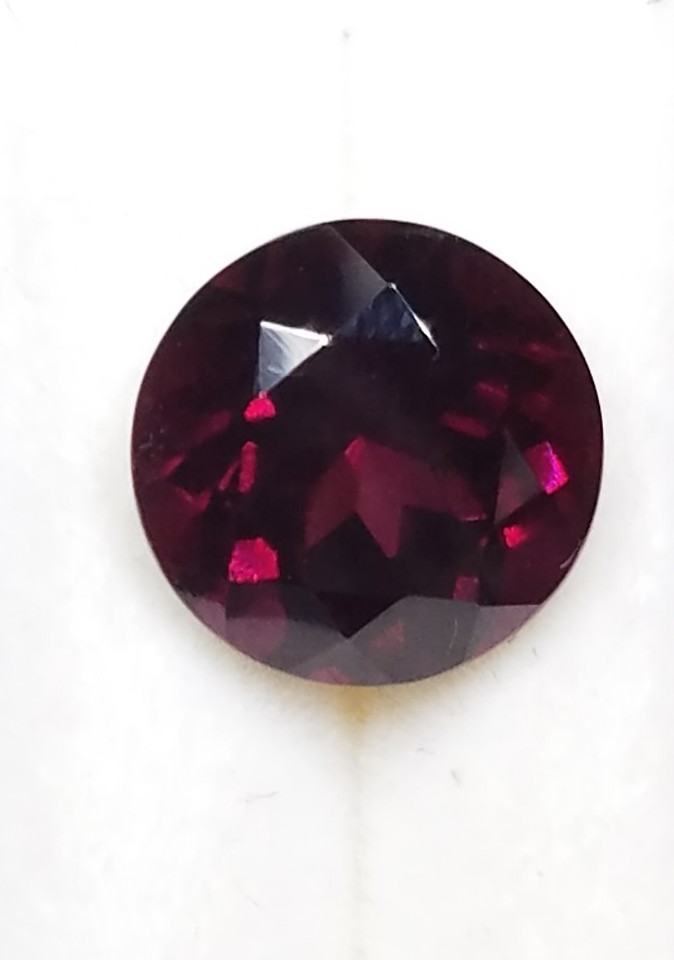 11.09 CARAT NATURAL RHODOLITE GARNET 13.11 MM ROUND