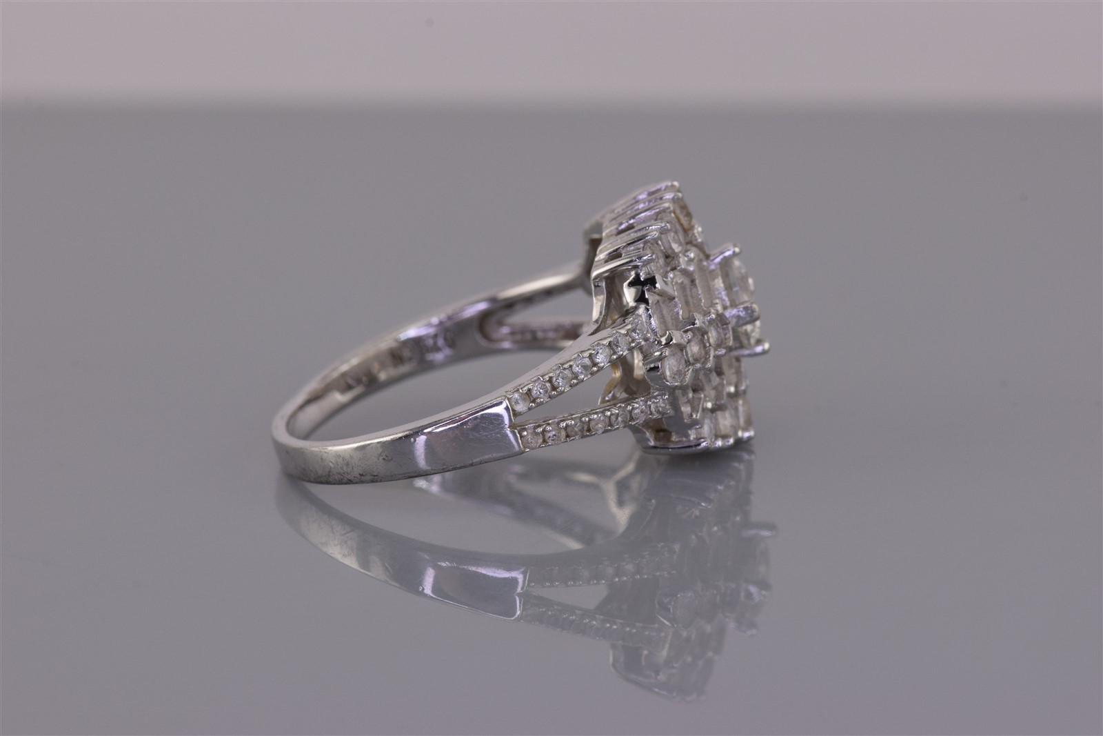 Fuzion Creation FZN Sterling Silver White Topaz Clustered Band Ring 925 Sz: 9