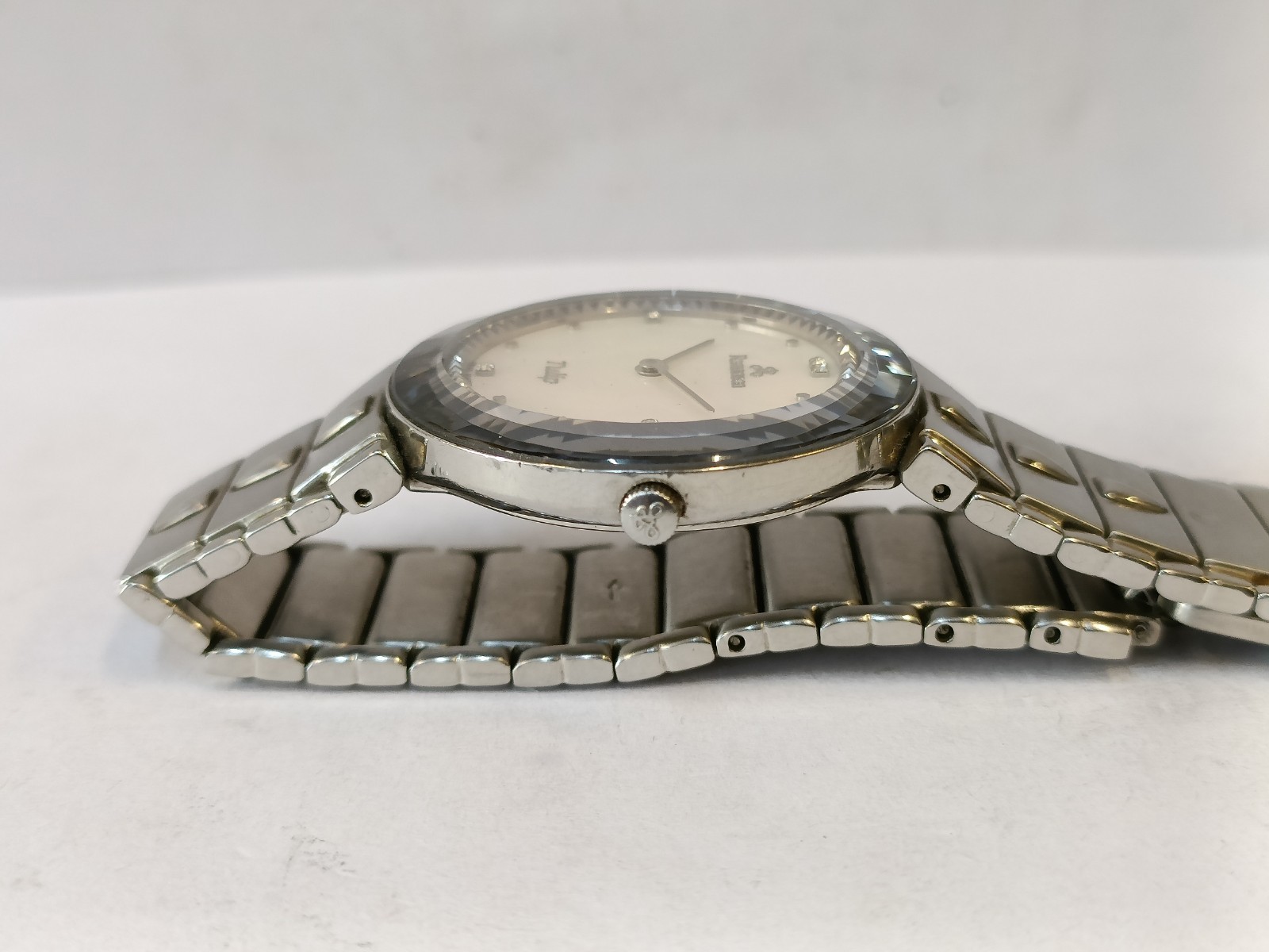 ROMANSON TULIP QUARTZ MOTHER OF PEARL DIAL UNISEX ADULT WORKING CONDITION