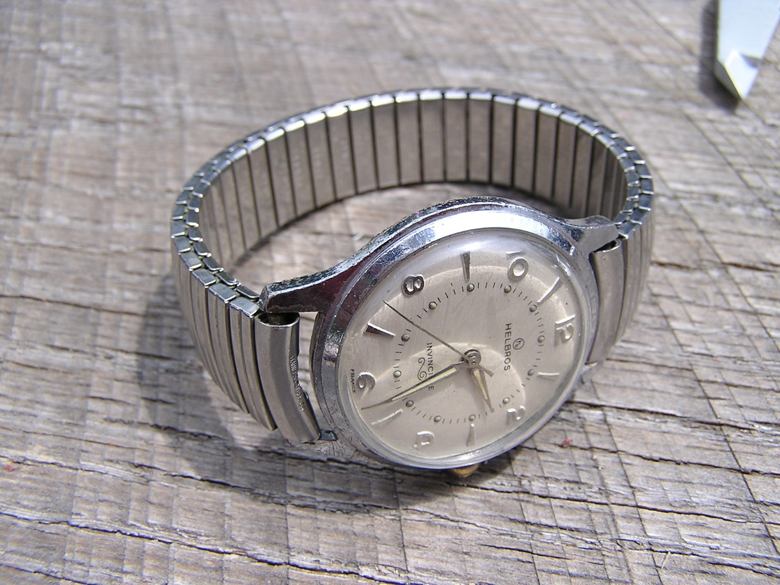 Vintage Helbros Invincible Mechanical Men’s Watch …Smooth hand sweep