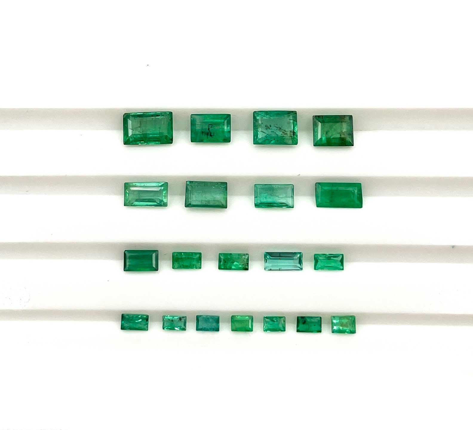 Natural Emerald Baguette Cut Loose Gemstone Lot 13-16 Pcs 2*3-4*6 MM 3 CT