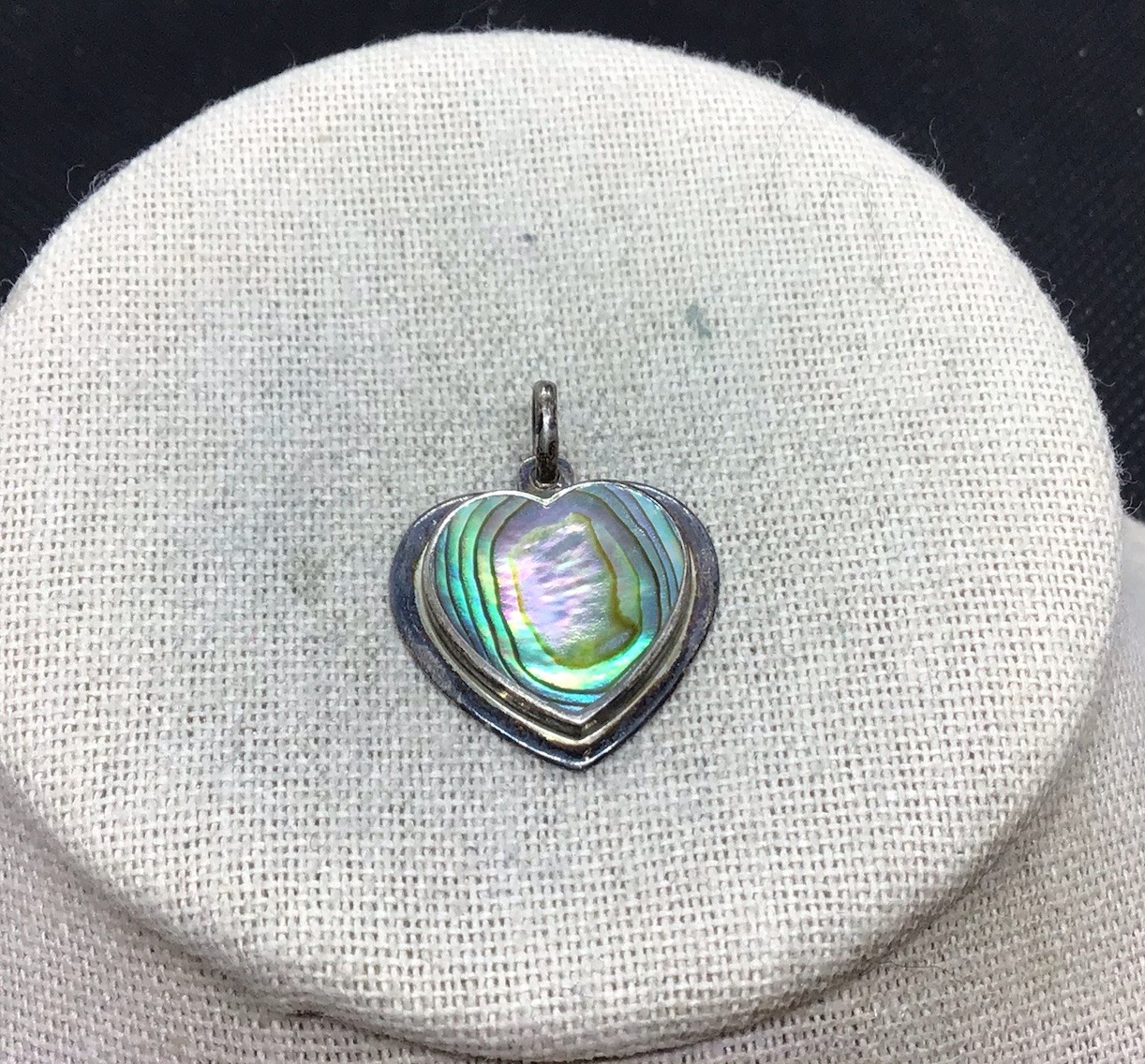 Vintage Sterling Silver 925 Unique Abalone Shell Heart Pendant Y1661