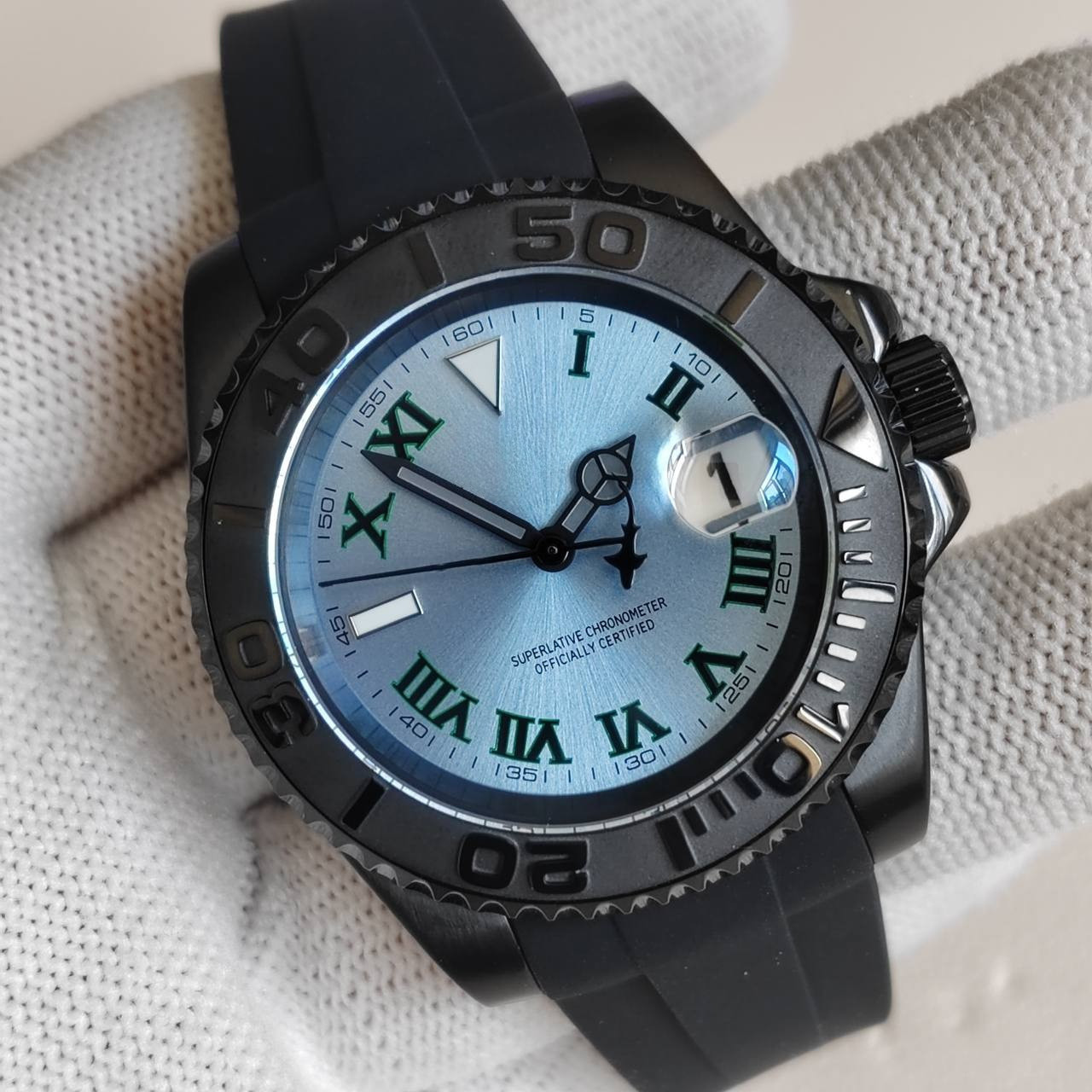 Custom Built – Ice Blue Diver Style NH35 Japanese Automatic Black Bezel Watch