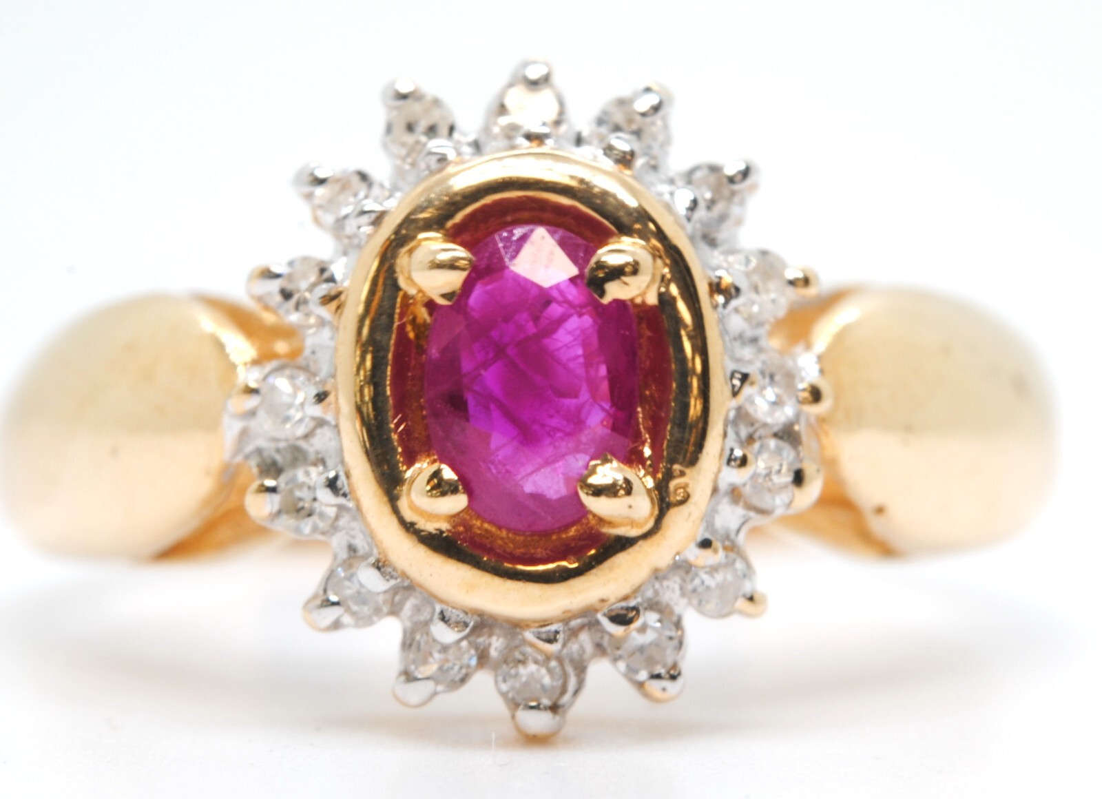 14K YELLOW GOLD RUBY & DIAMOND HALO GEMSTONE RIGHT HAND RING ESTATE SIZE 6