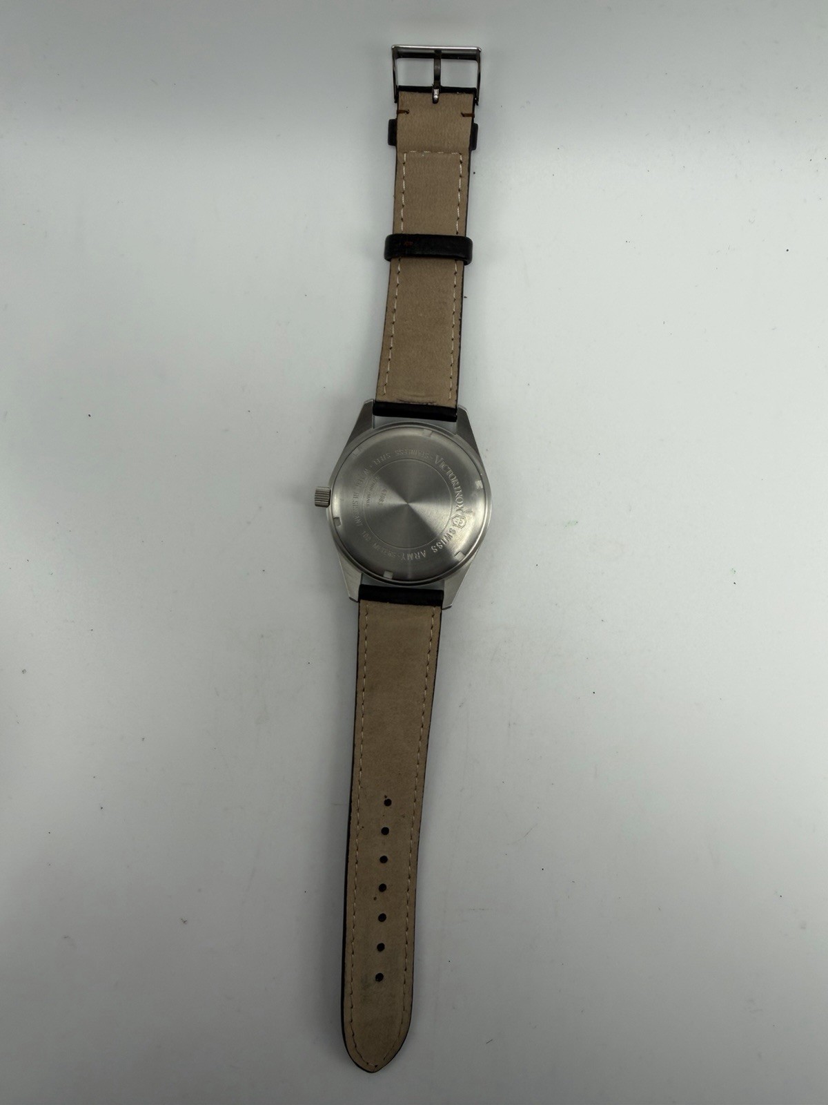 Victorinox Swiss Army Garrison 241083 New Battery 40MM 8.5″ Leather Band