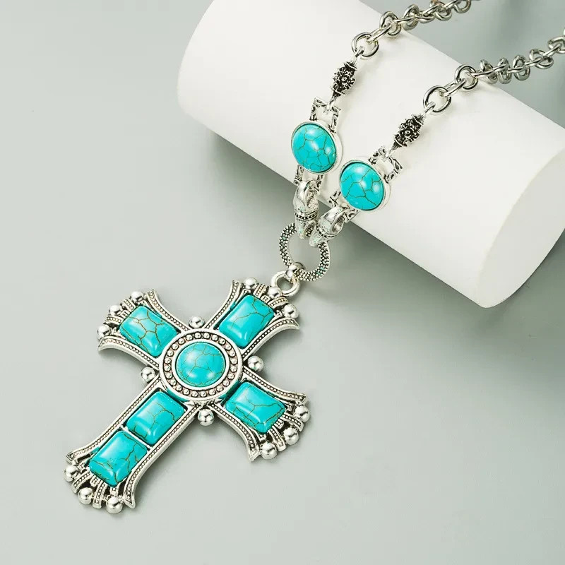 Alloy Plating Inlay Turquoise Silver Plated Women’s Sweater Neckace