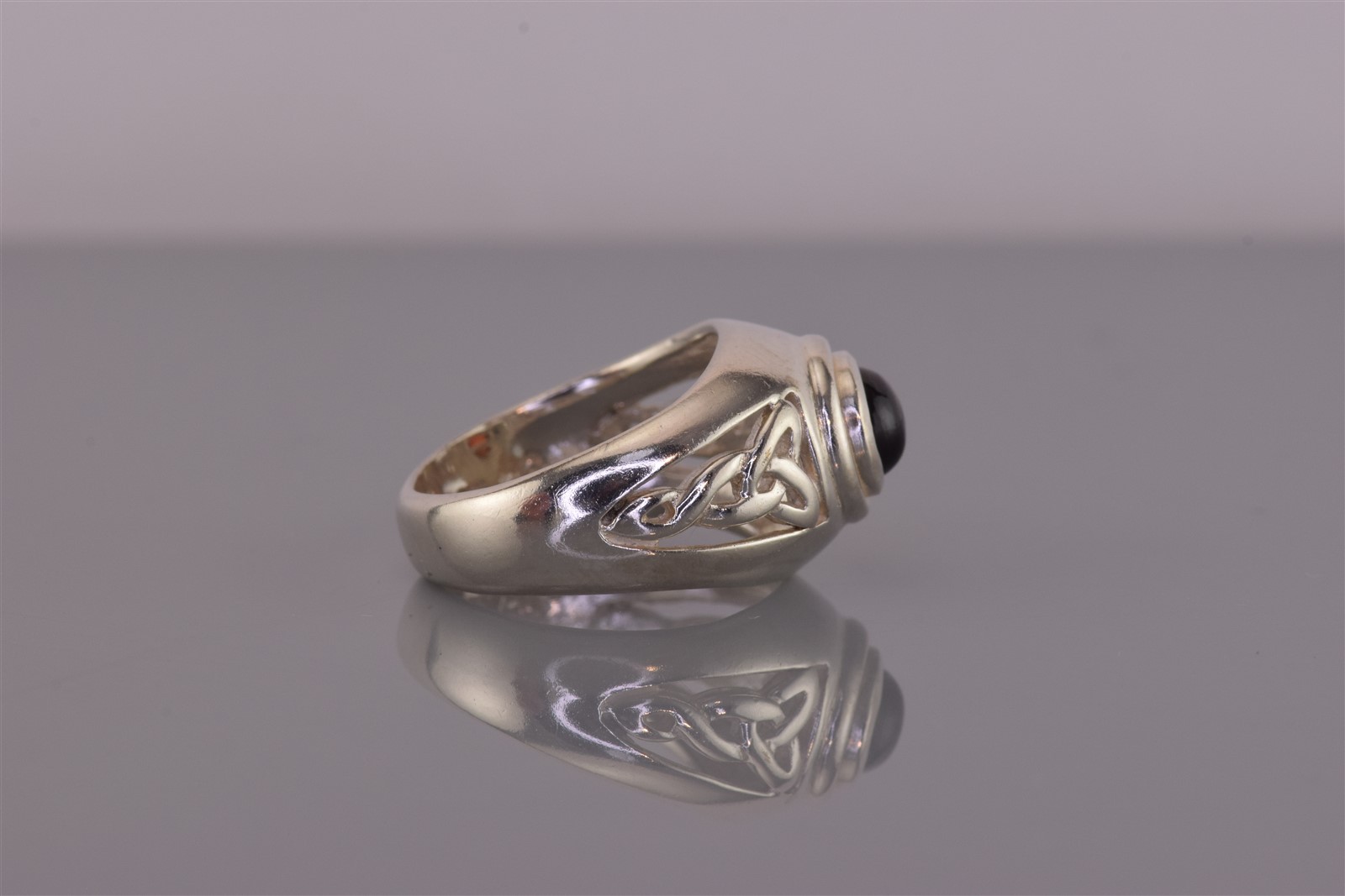 Peter Stone Sterling Silver Red Garnet Open Celtic Knot Band Ring 925 Sz: 5