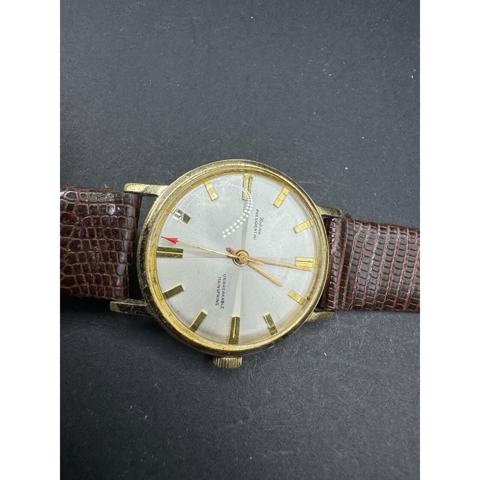 Bolivia Presidential Unbreakable Mainspring Men Watch Superflat Base Metal Swiss