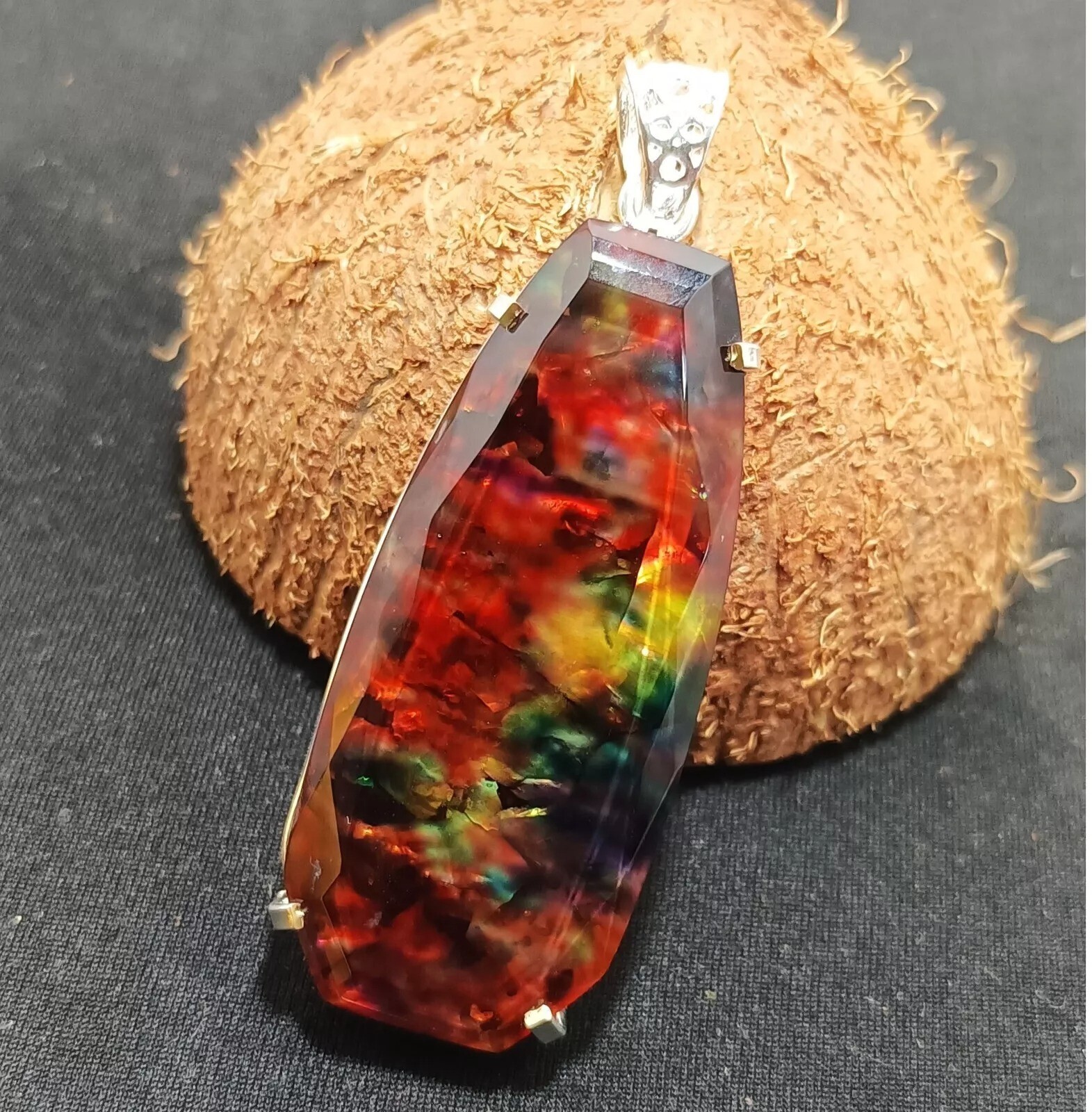 92.57 Ct Natural Ammolite Opal Doublet Pendant Multi-Color Rare Loose GEMSTONE