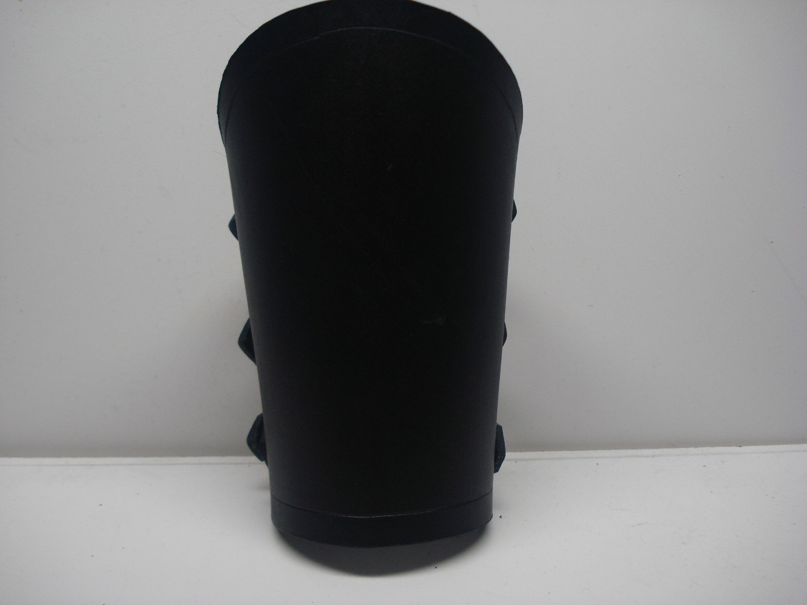 BLACK PLAIN LEATHER GAUNTLET. BLACK DEATH (MDLG0243)….. REVENGE