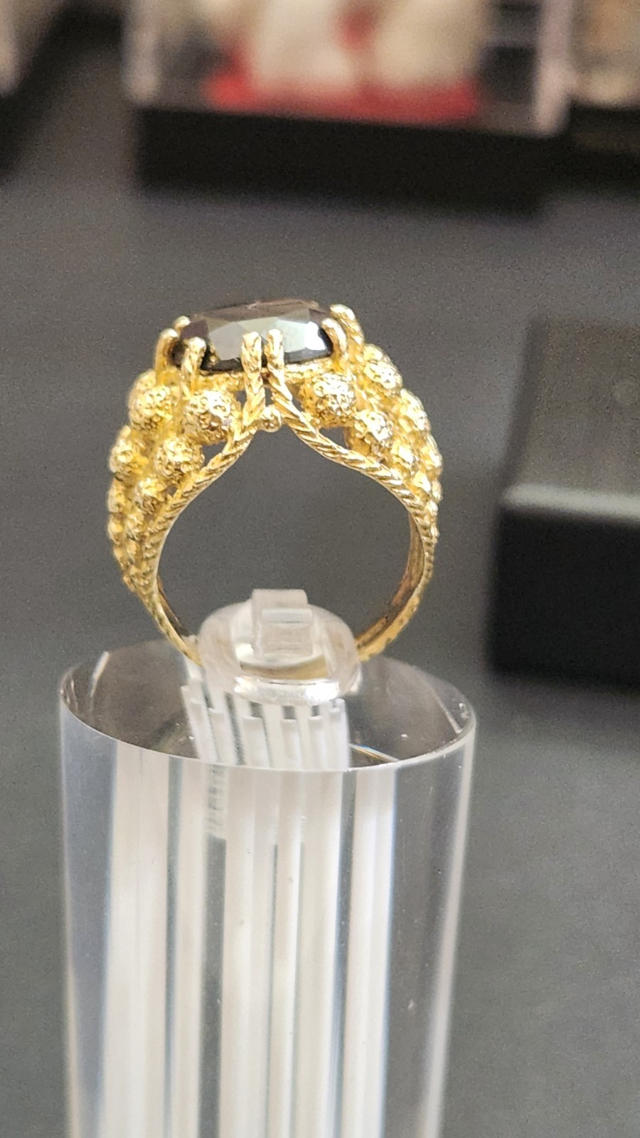 Vintage 18k Gold Ornate Hematite Size 4 ring 1960’s Corletto Italy 7.1 Grams