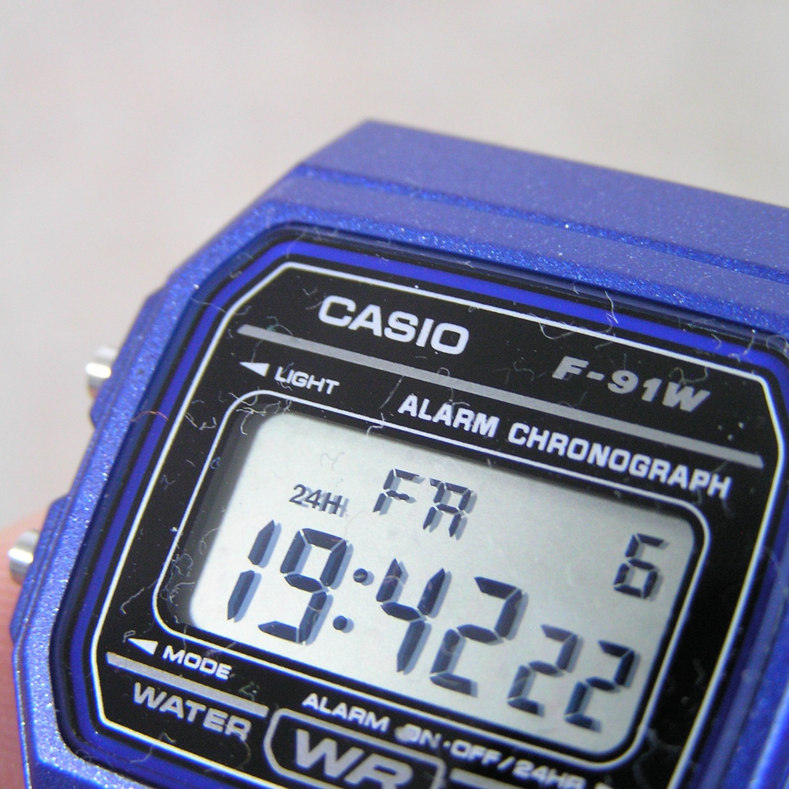 UK STOCK CASIO F-91WM-2AJH Japan Exclusive Digital Watch Classic Imported Model