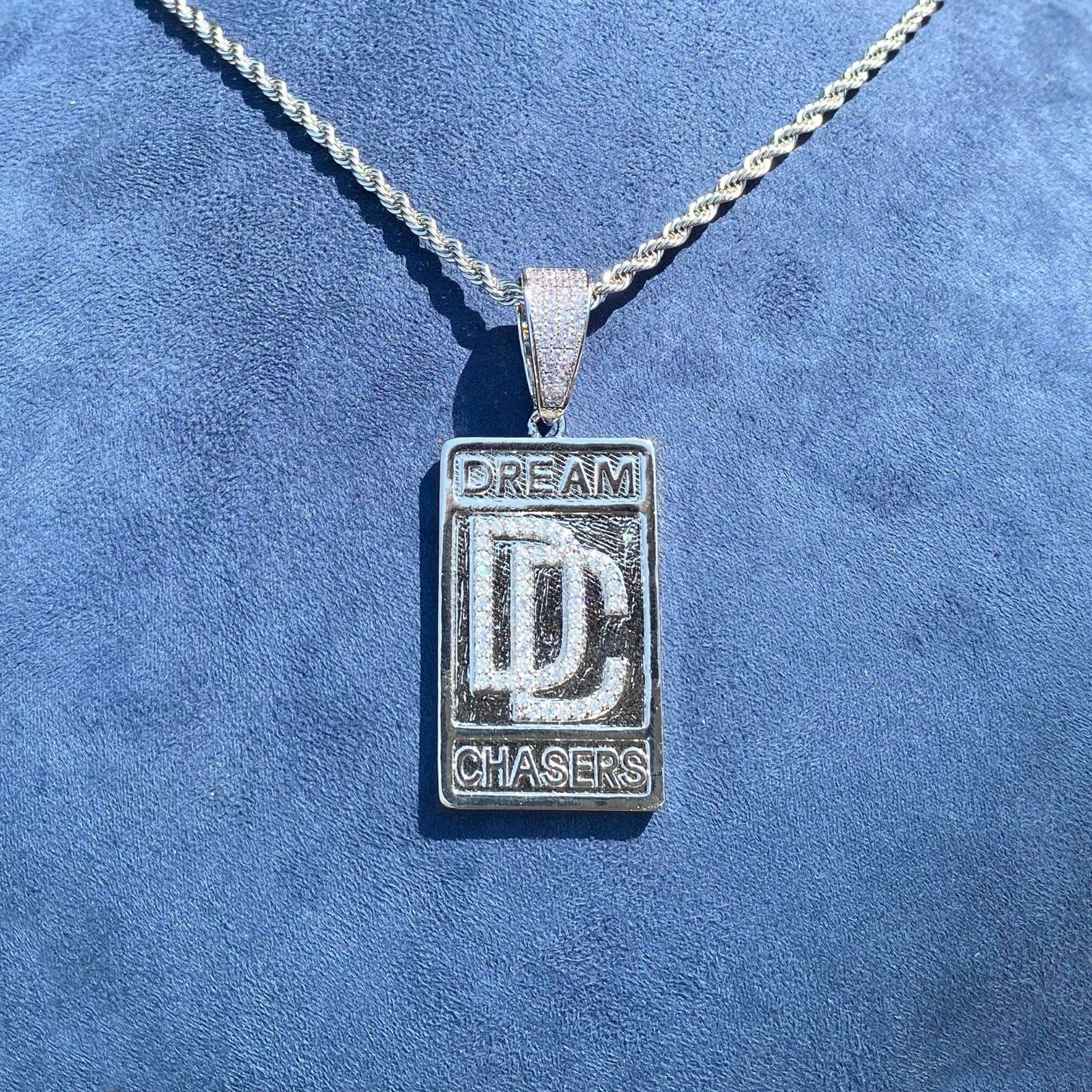 AAA+ CZ BRASS DREAM CHASER LUXURY PENDANT & 24″ 14K STAMPED ROPE CHAIN NECKLACE