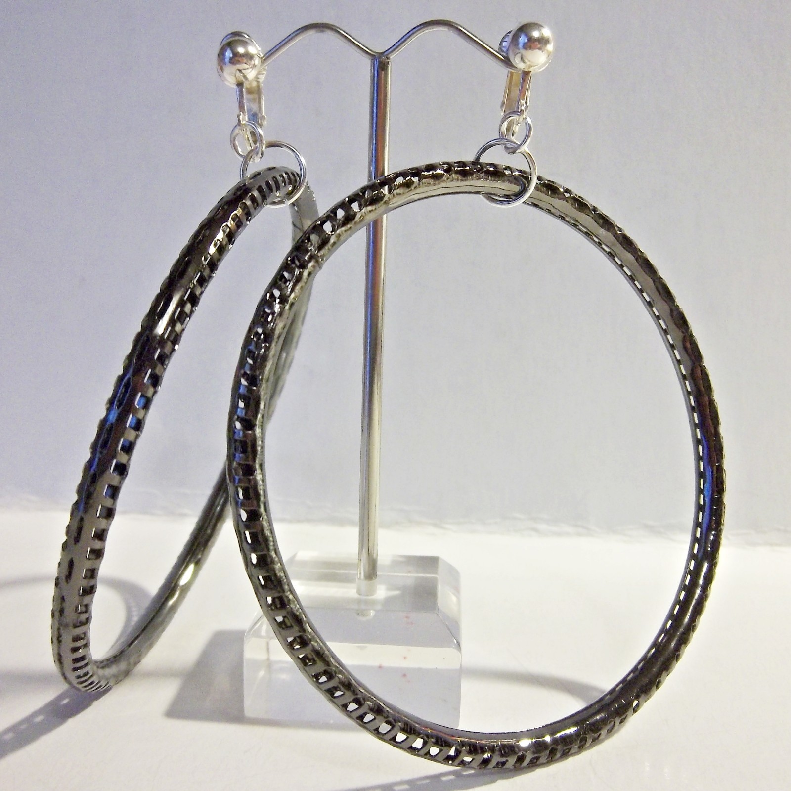 CLIP ON 3 in Dark Gray XLarge Big Hoop Fashion Non- Pierced Fashion Earrings J4