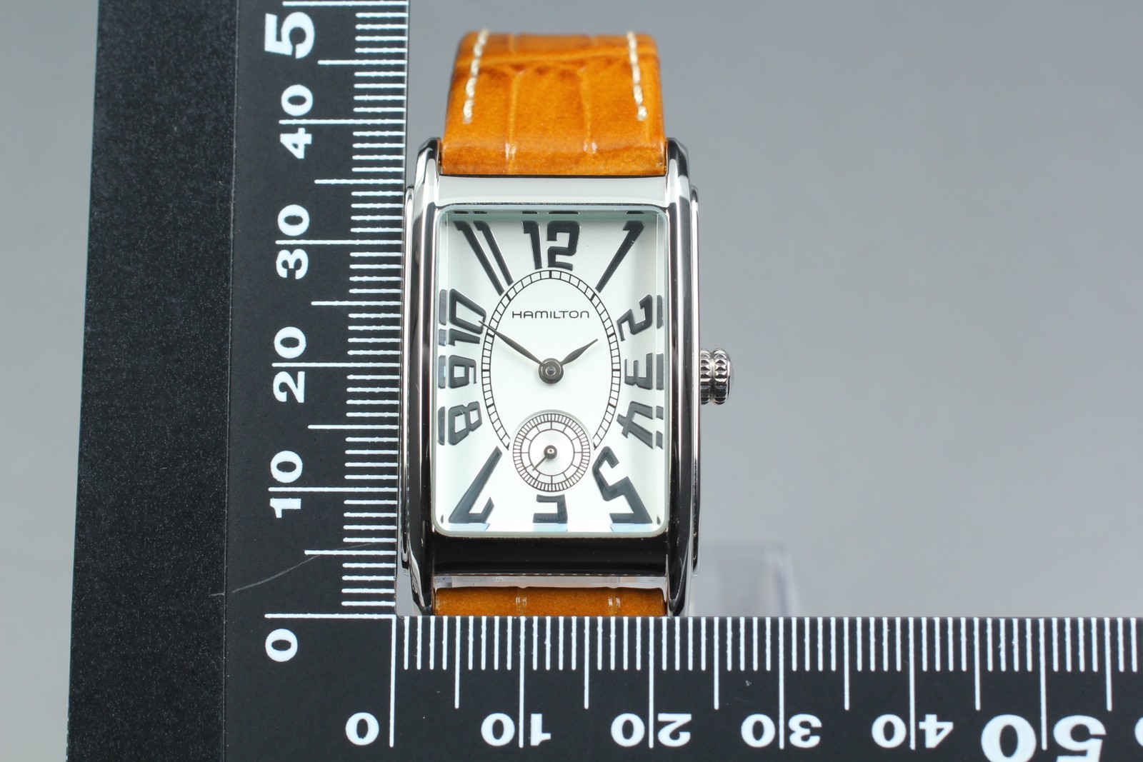 [Near MINT] Hamilton Ardmore H114110 24mm White Dial Quartz Unisex Vintage Watch