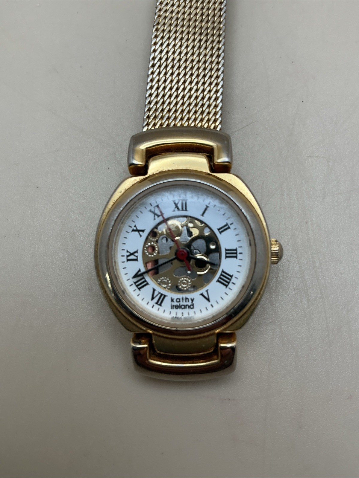 Kathy Ireland Women’s Quartz Analog 23mm Gold Round Watch (V377)