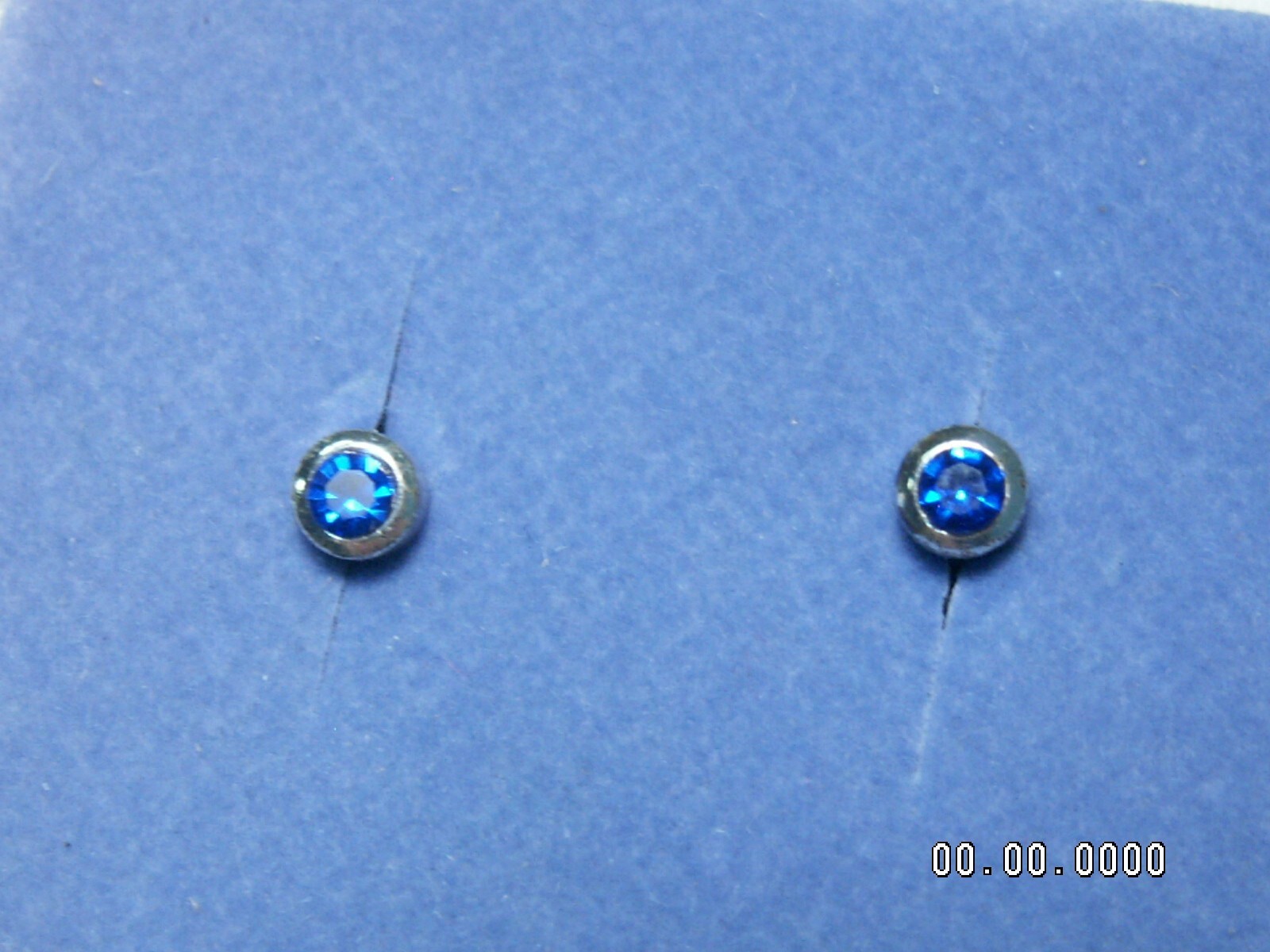 2002 AVON…Silver Tone,Sapphire Blue Crystals Bracelet & Pierced Earrings Set
