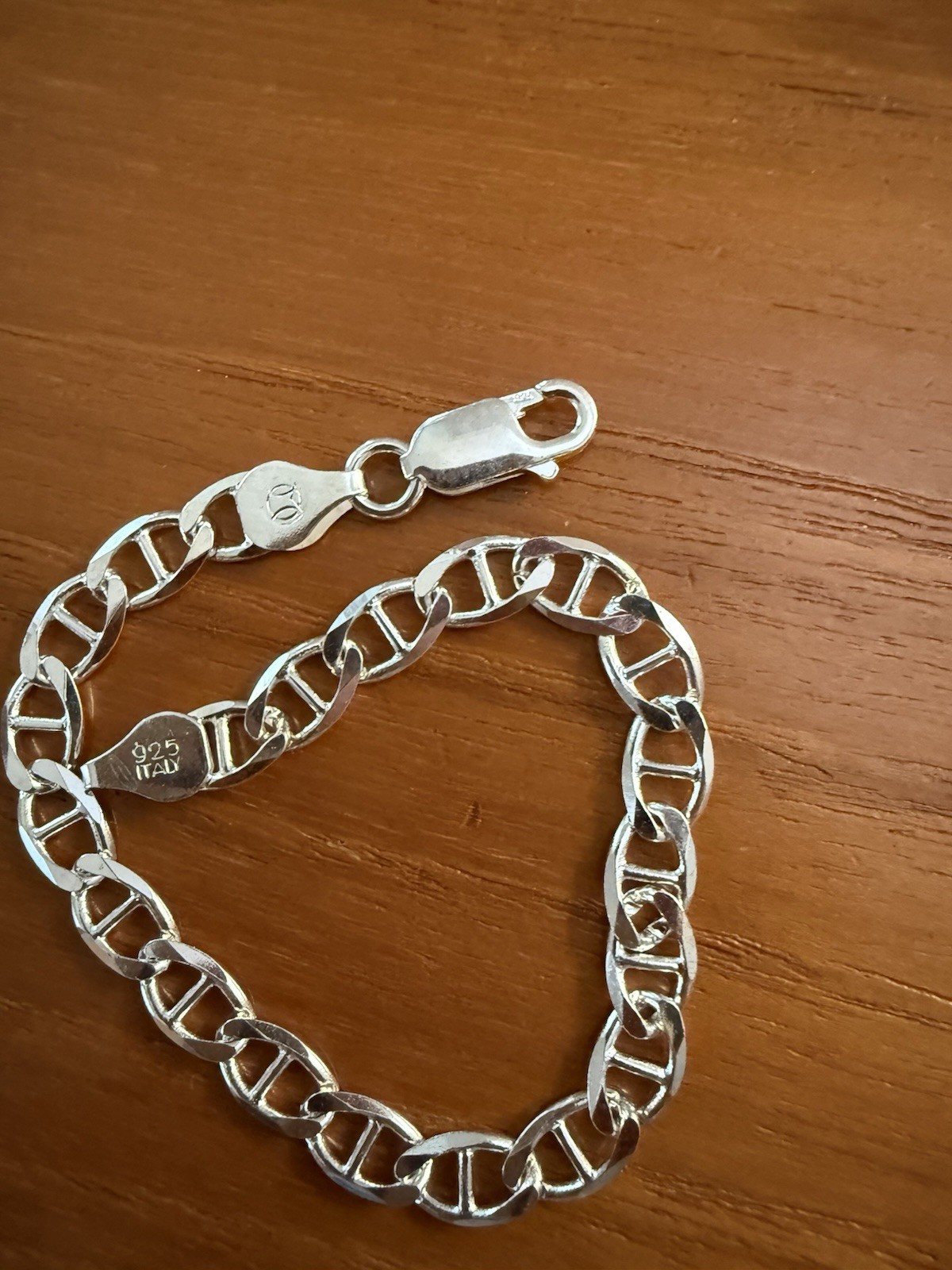 Beautiful vintageSterling Silver Figaro Gucci Bracelet 7” 5mm Wide Italy 6.3g